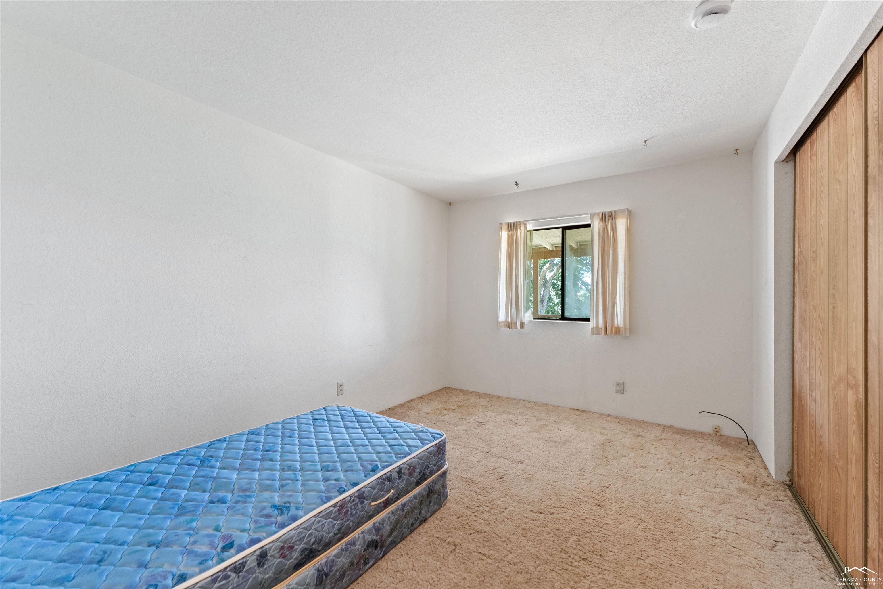 16075 Jellys Ferry Road