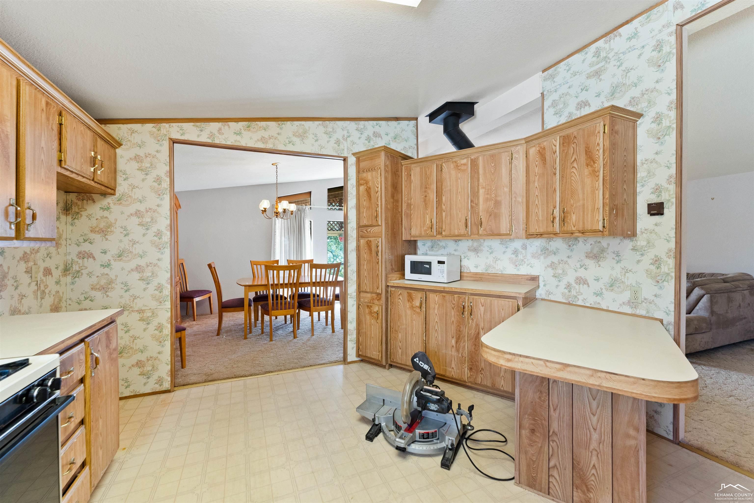 16075 Jellys Ferry Road