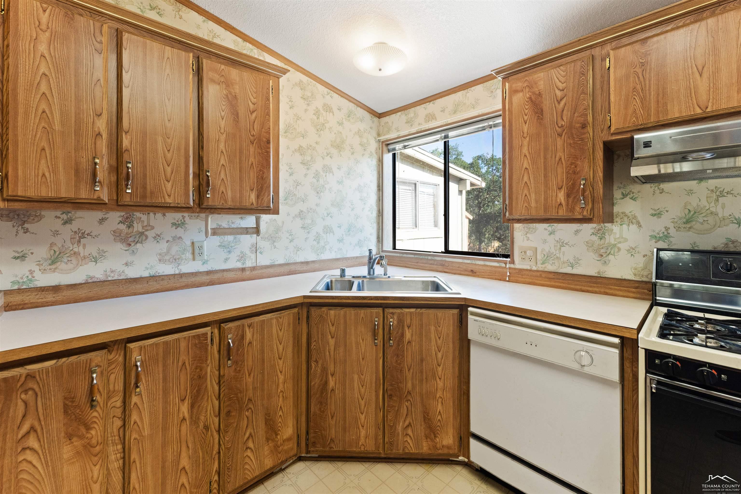 16075 Jellys Ferry Road