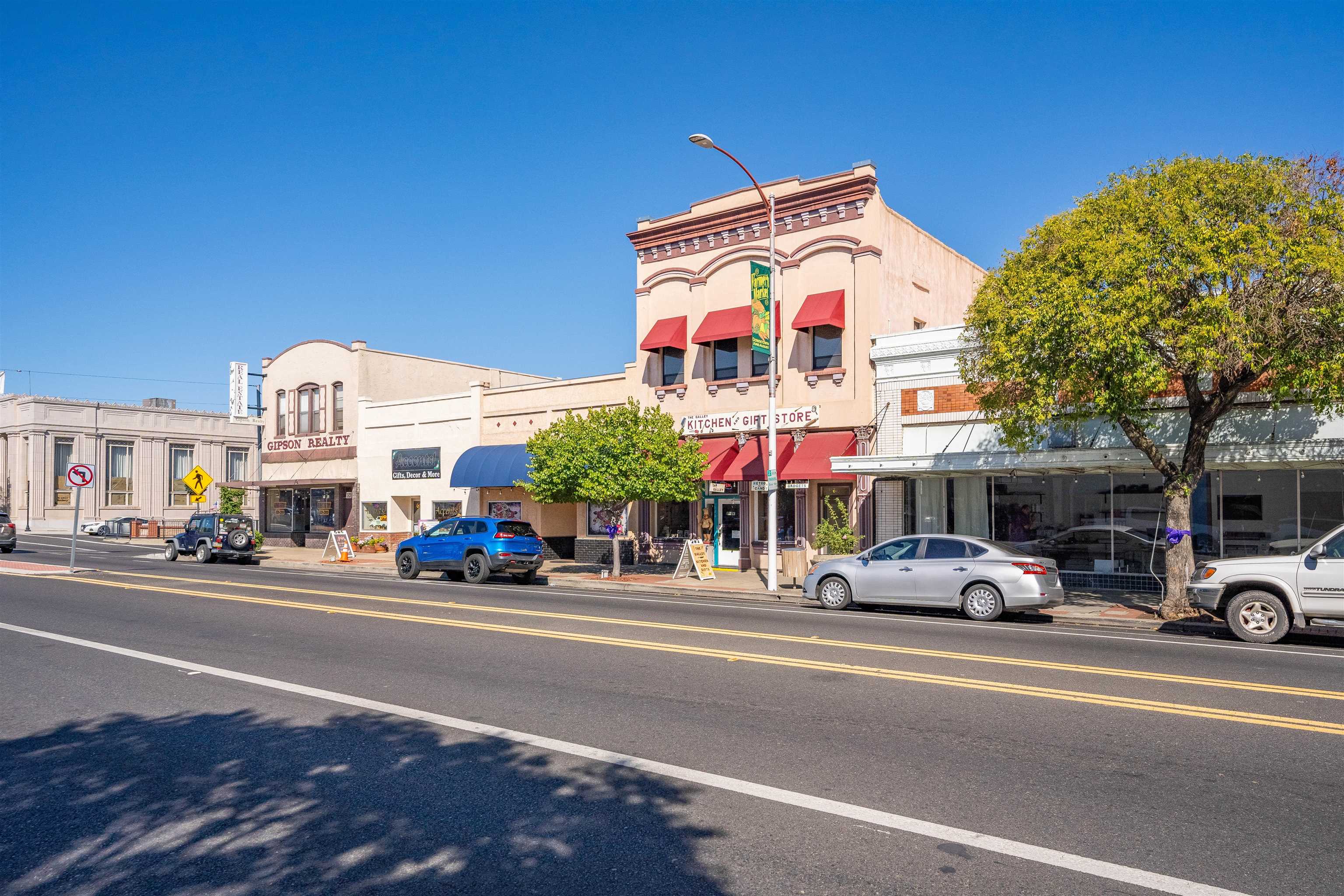 642 Main Street