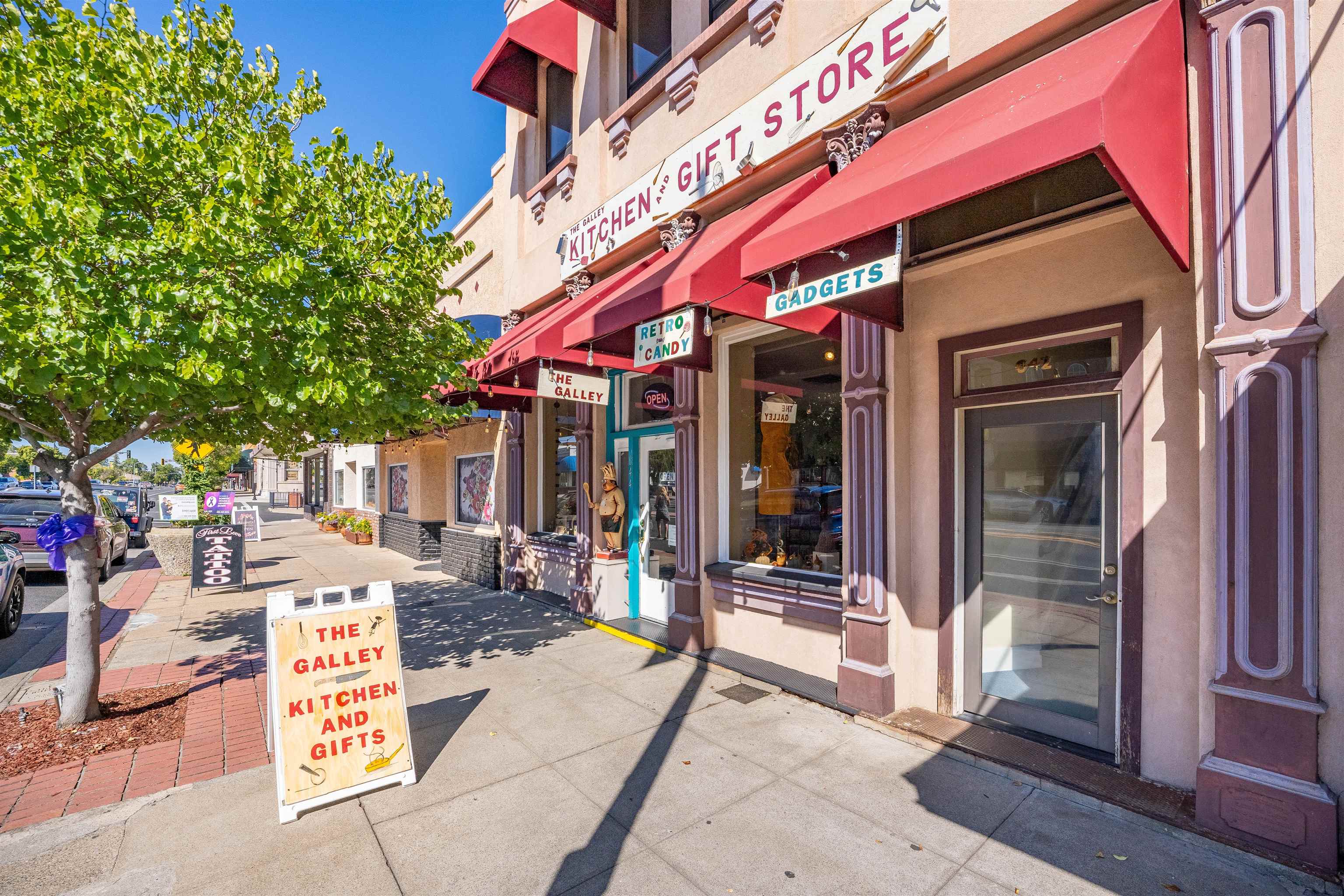 642 Main Street