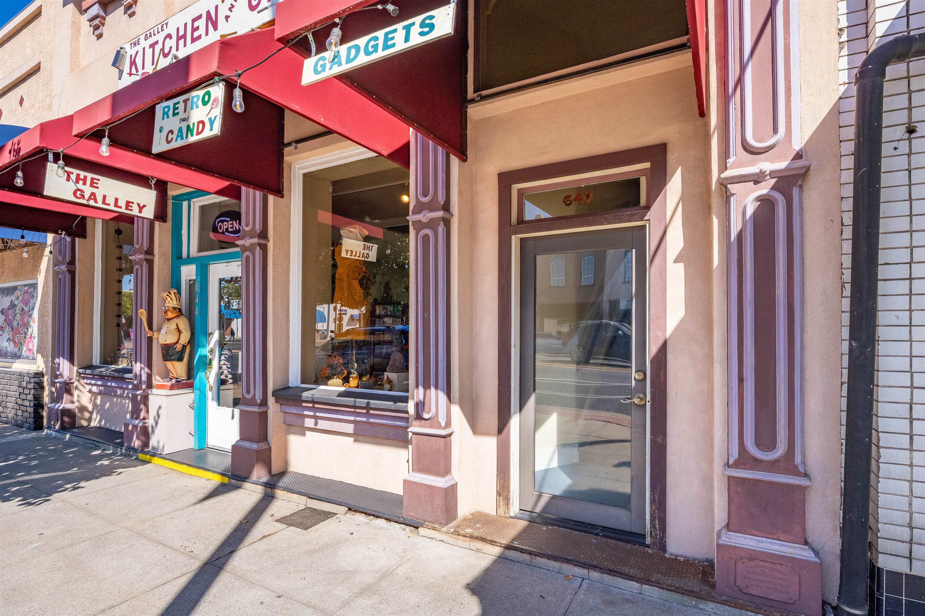 642 Main Street