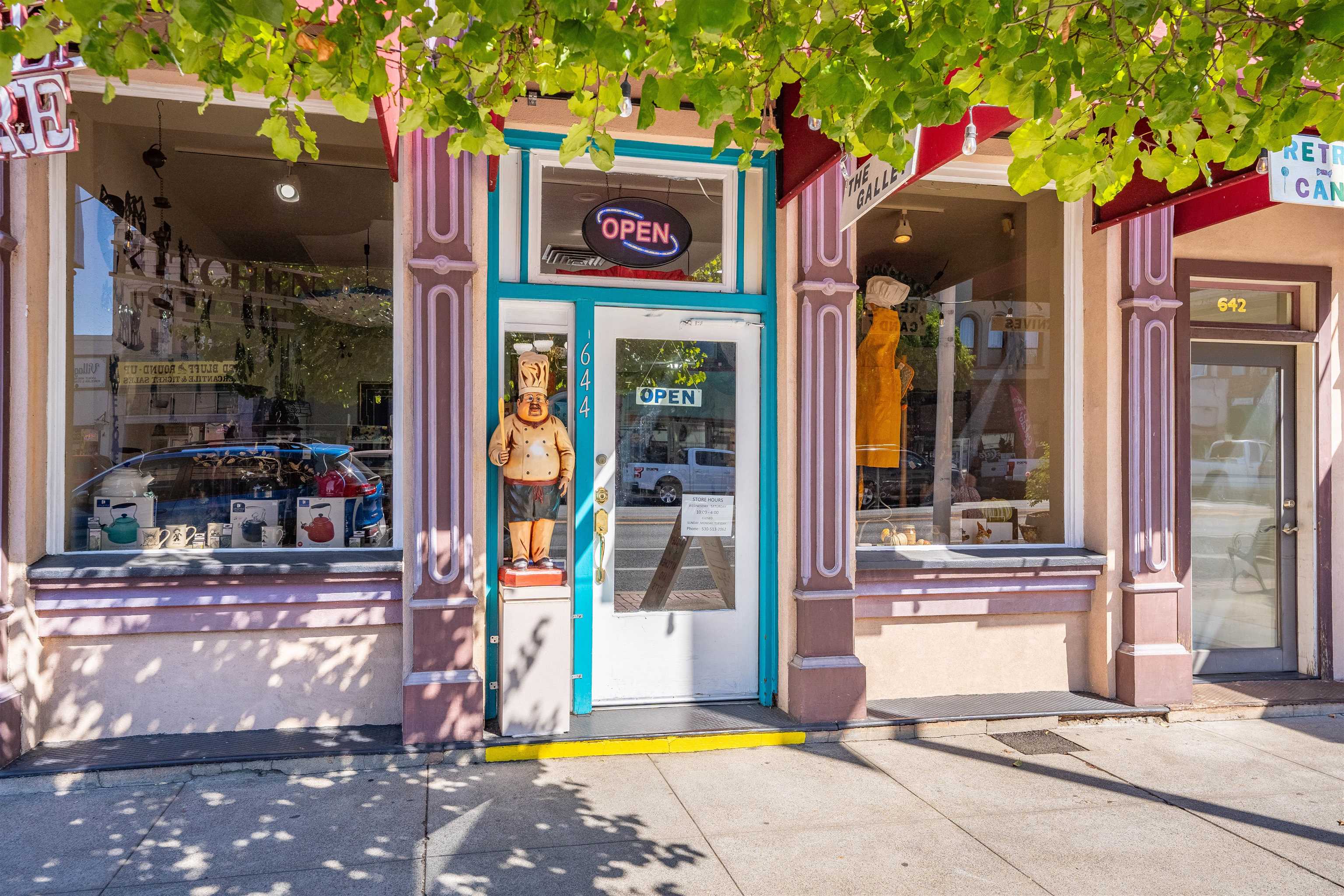 642 Main Street