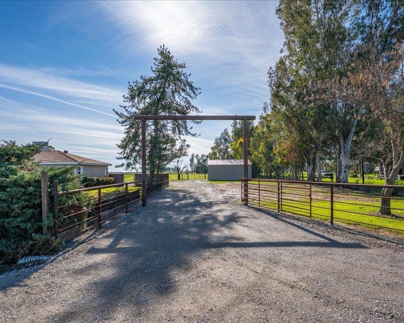 21745 Hatfield Road