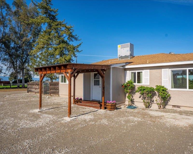 21745 Hatfield Road