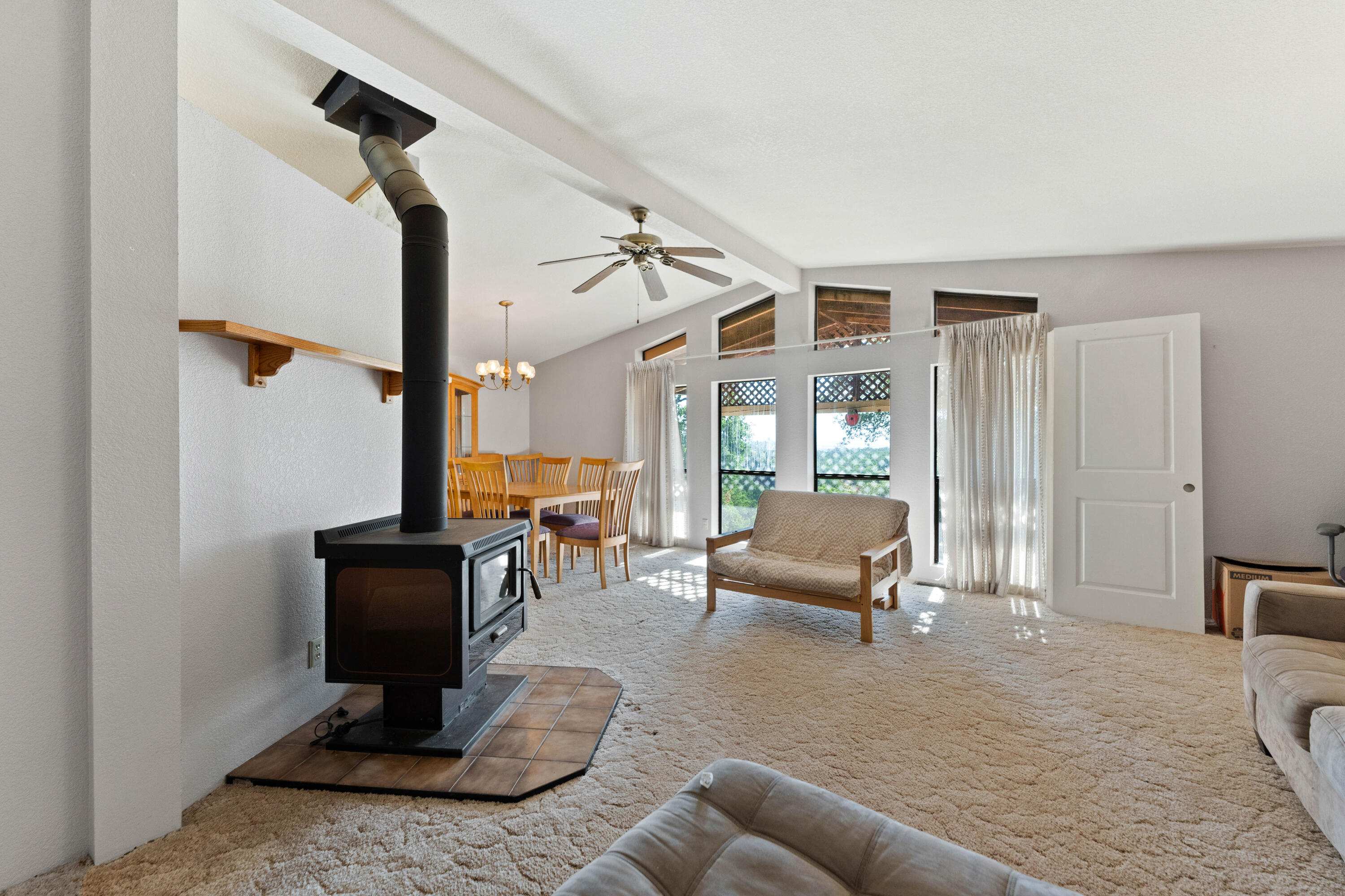 16075 Jellys Ferry Road