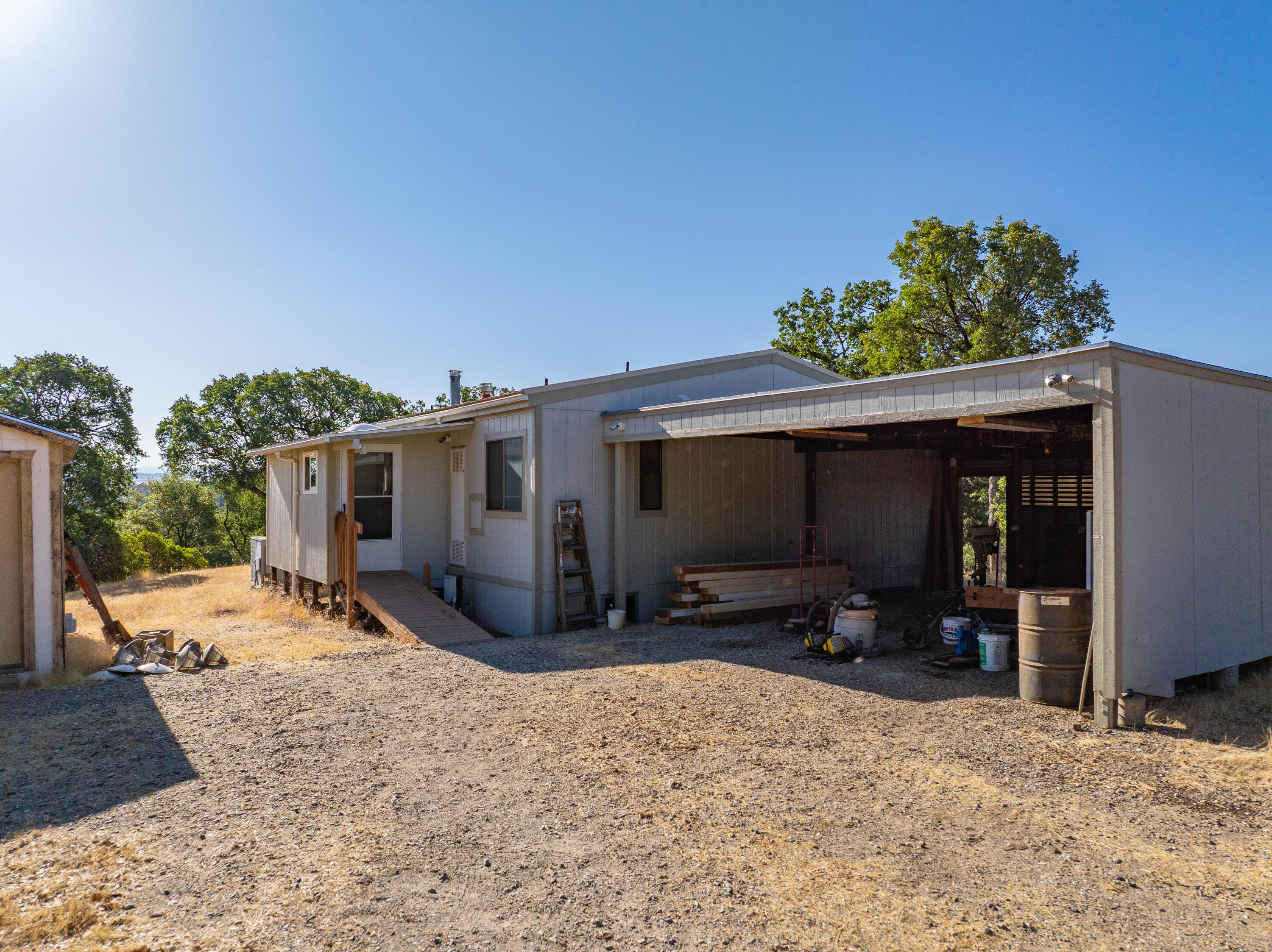 16075 Jellys Ferry Road