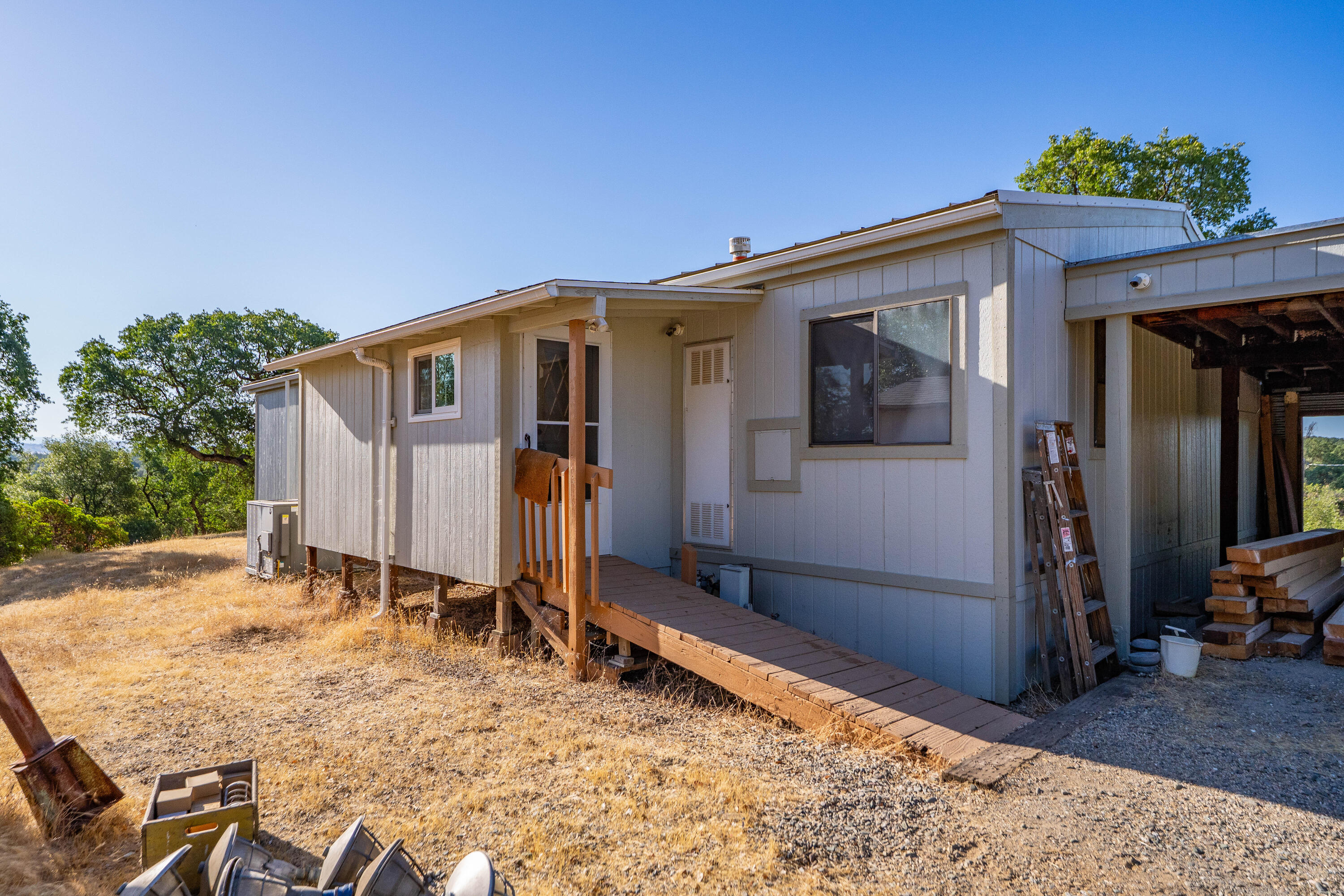 16075 Jellys Ferry Road