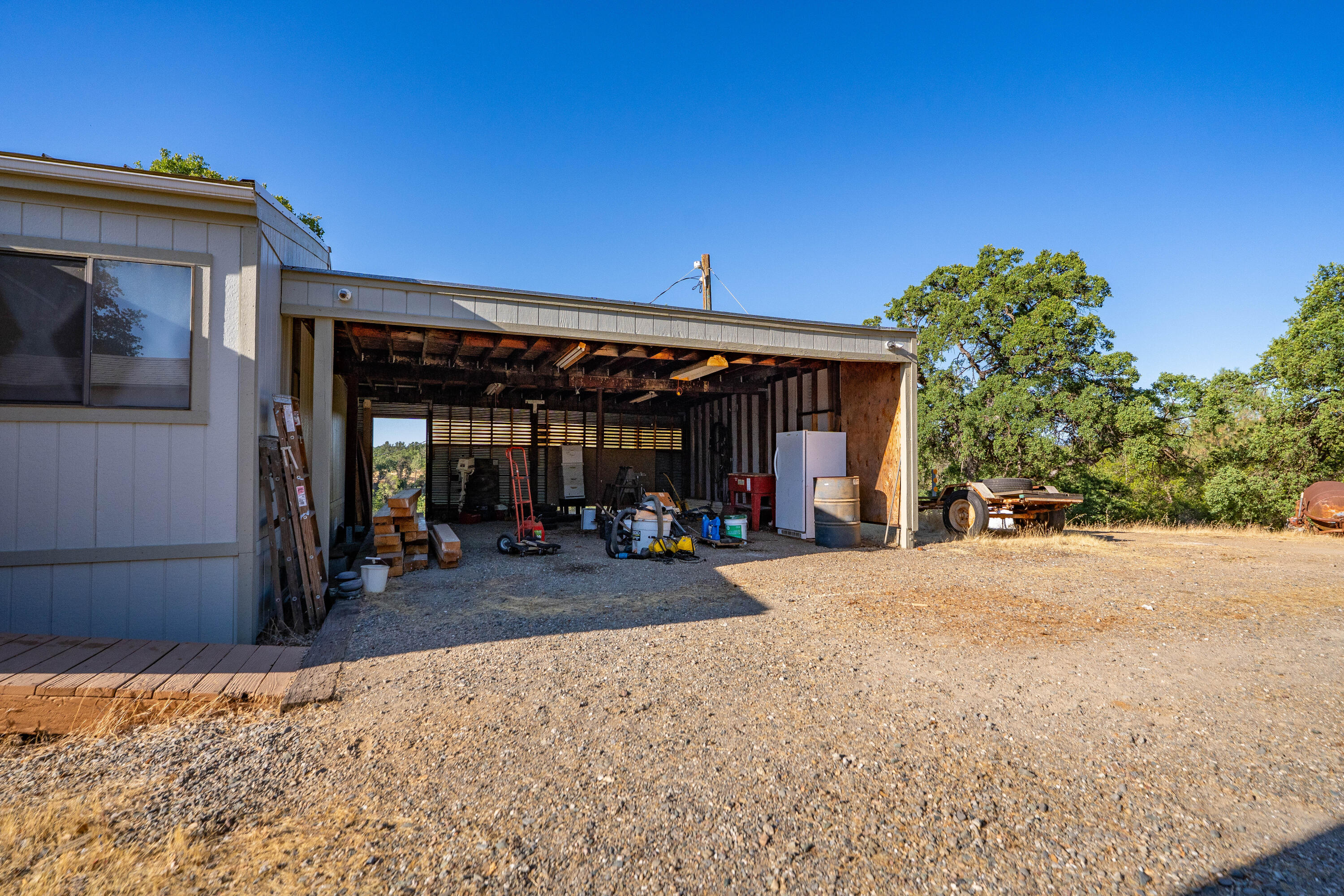 16075 Jellys Ferry Road
