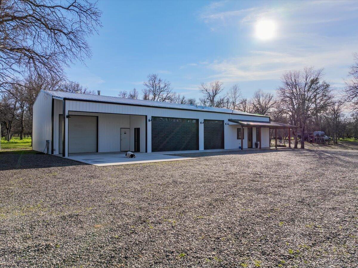 15525 Bowman Road