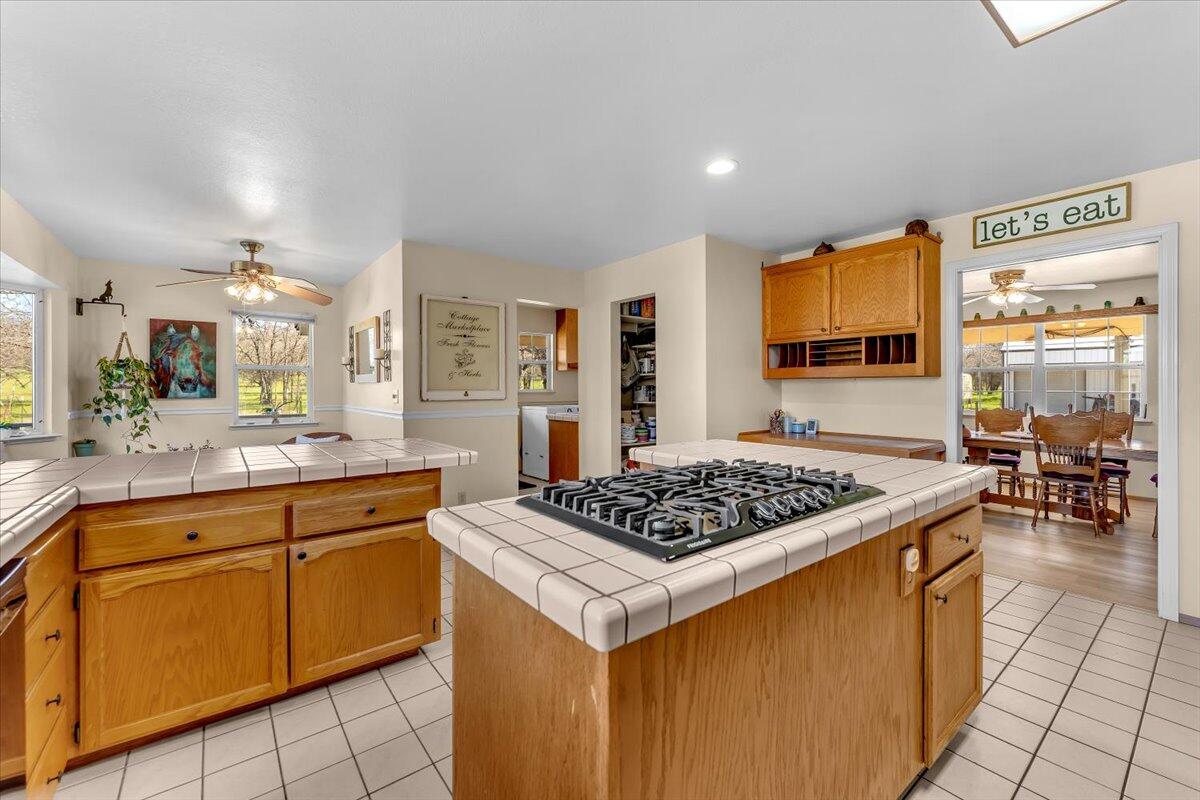 15525 Bowman Road