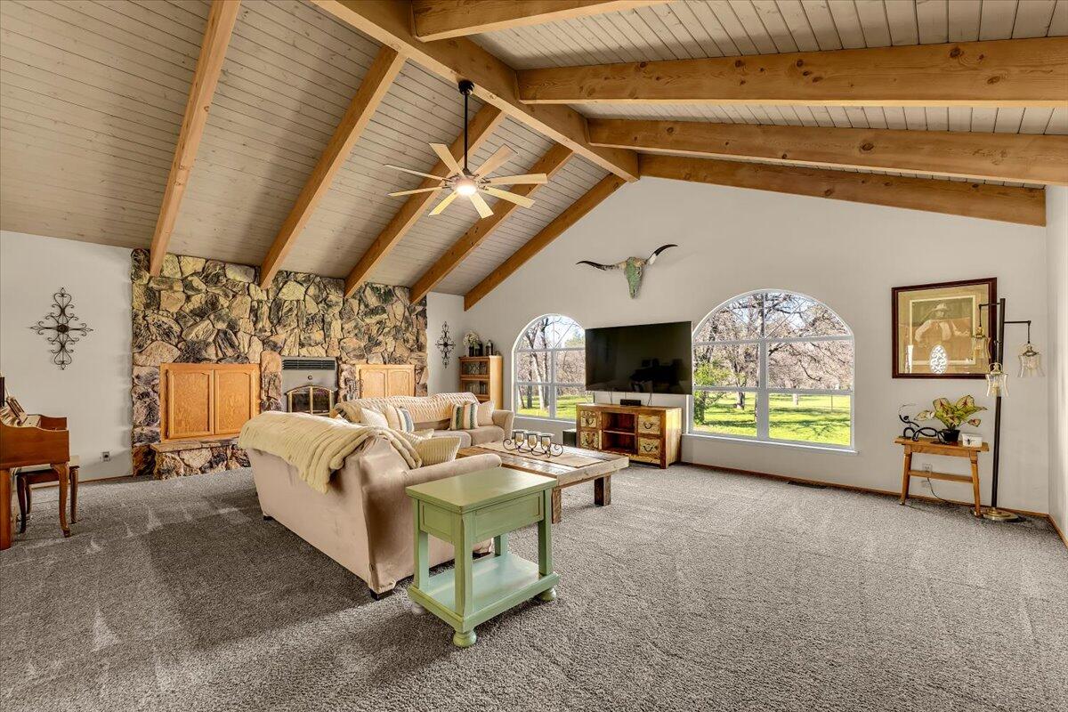15525 Bowman Road