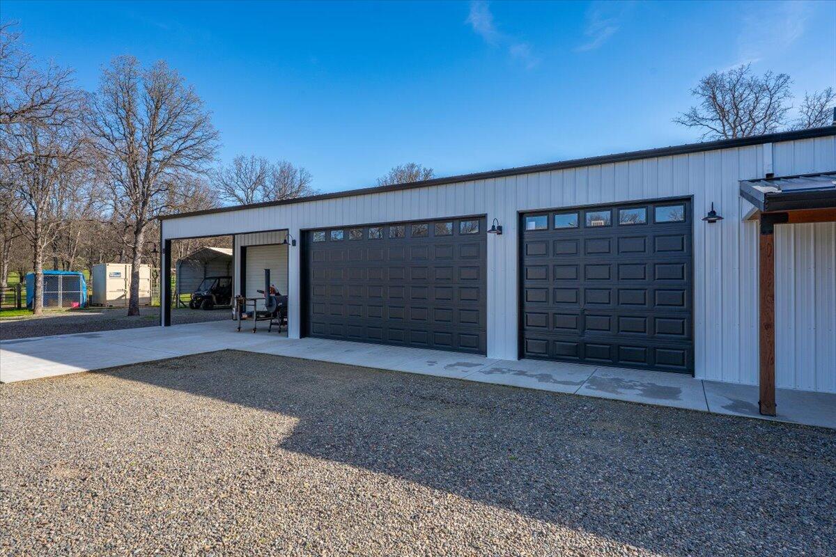 15525 Bowman Road