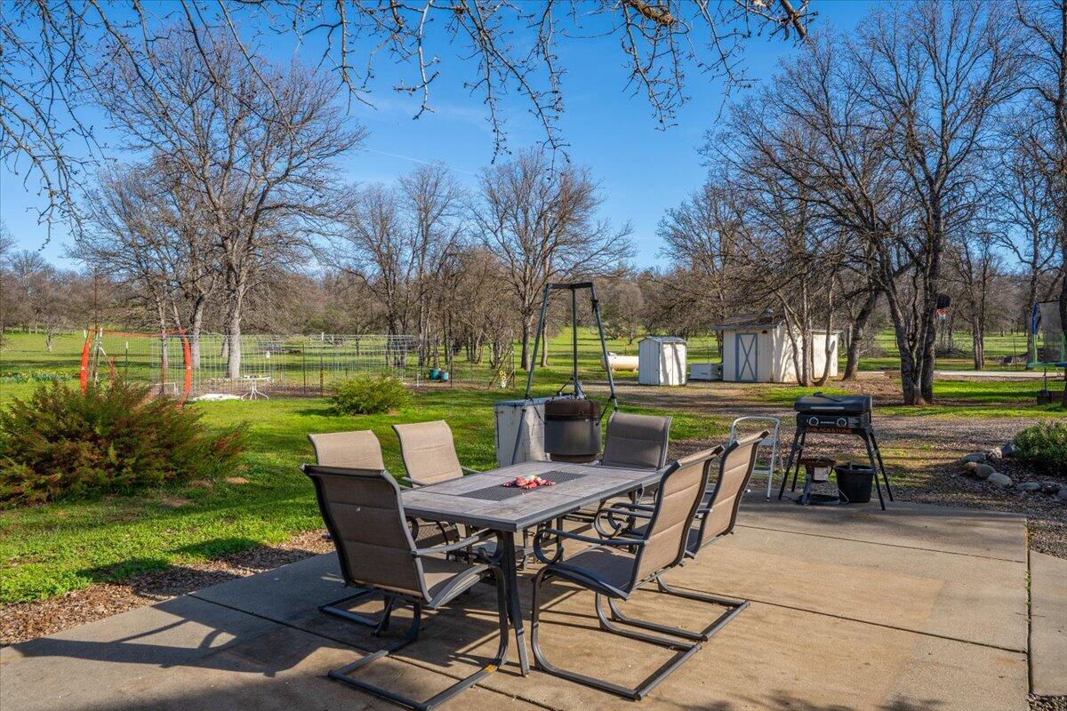 15525 Bowman Road