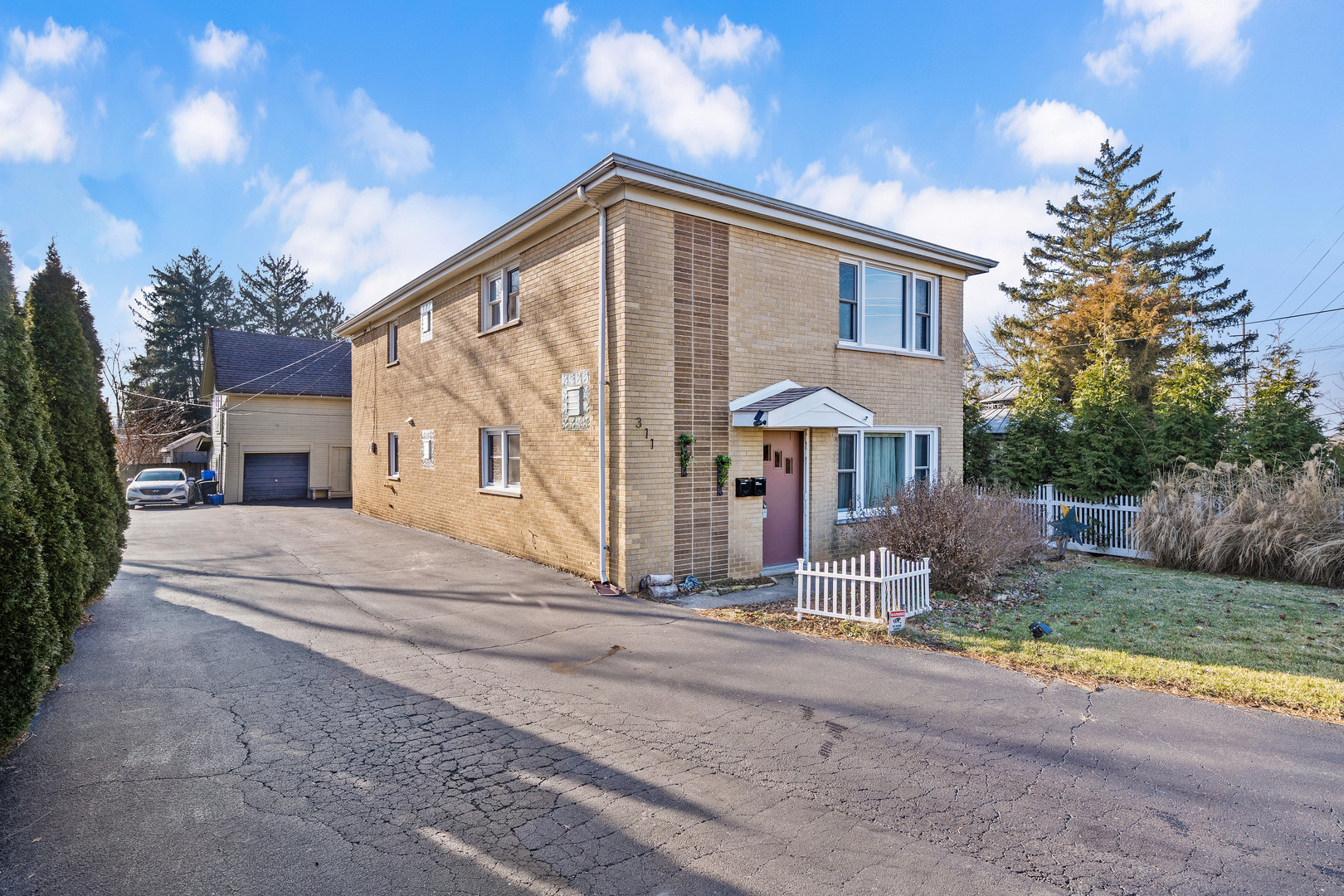 311 Maple Avenue