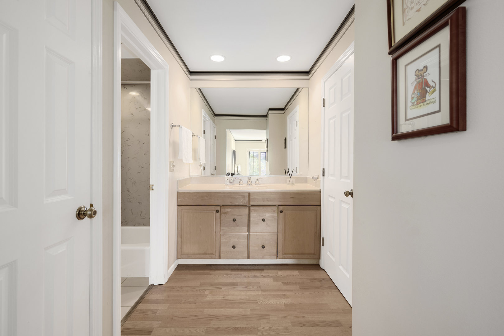 201 Lake Hinsdale Drive Unit: 404
