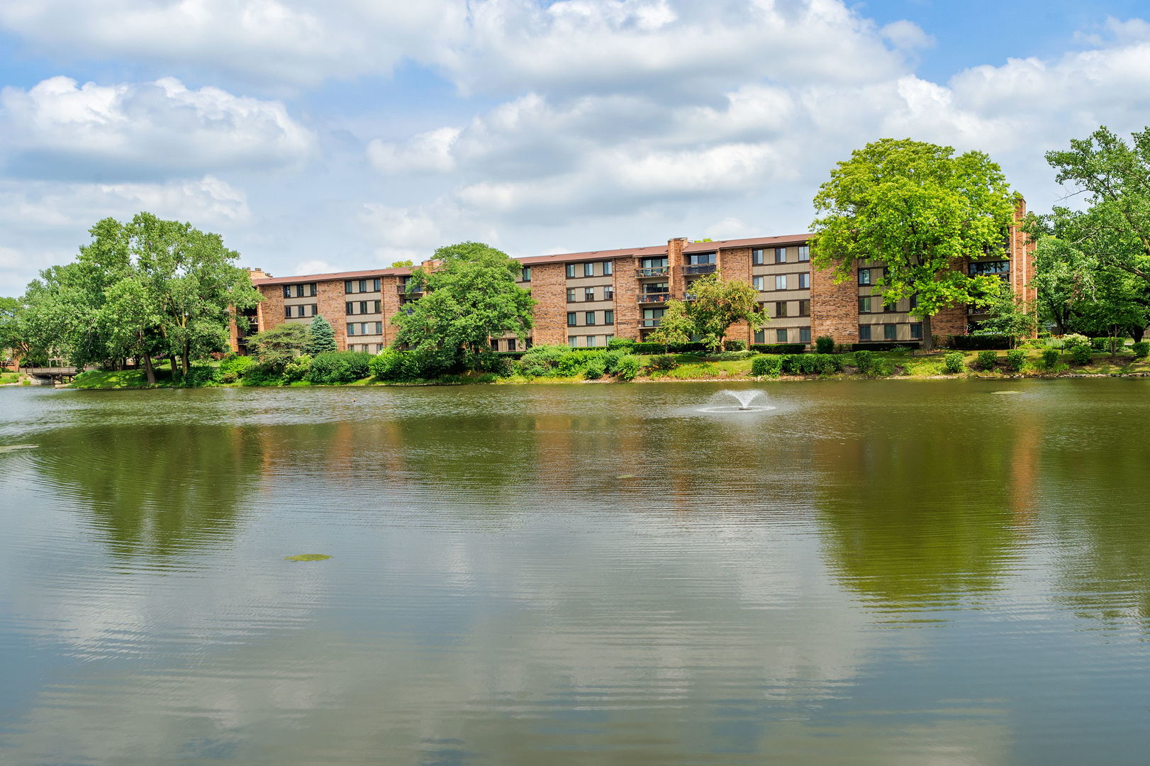 201 Lake Hinsdale Drive Unit: 404