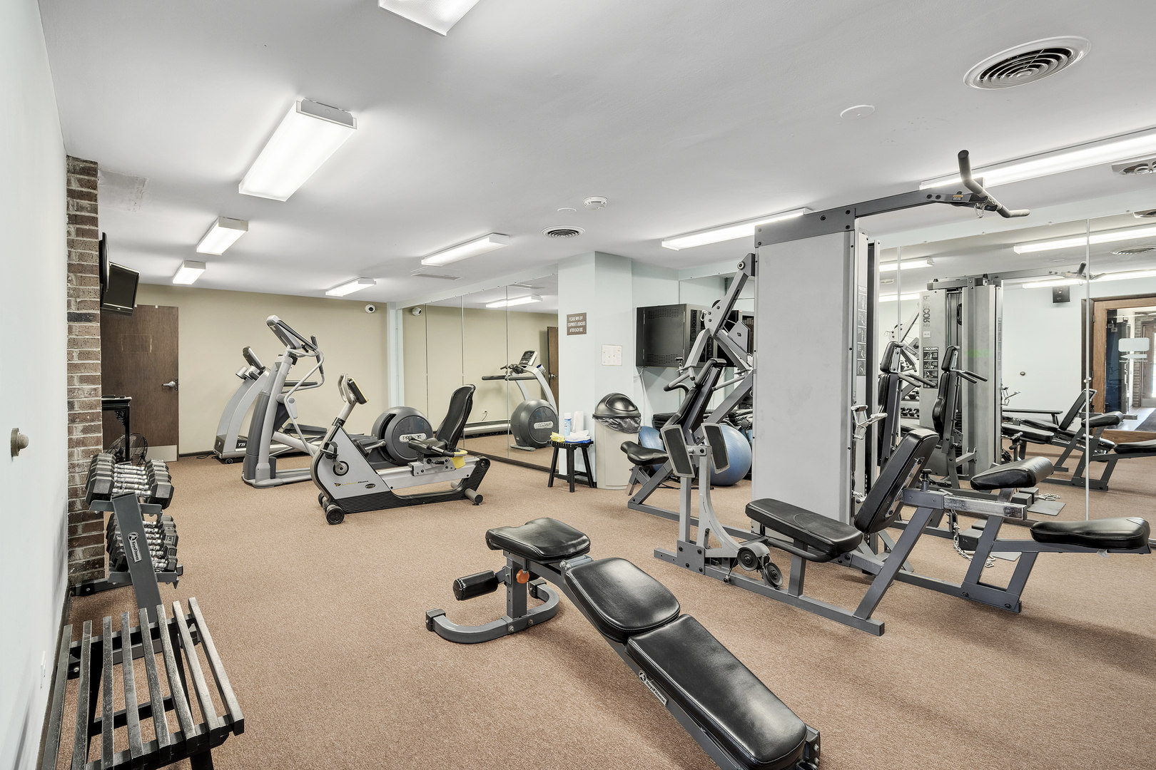 201 Lake Hinsdale Drive Unit: 404