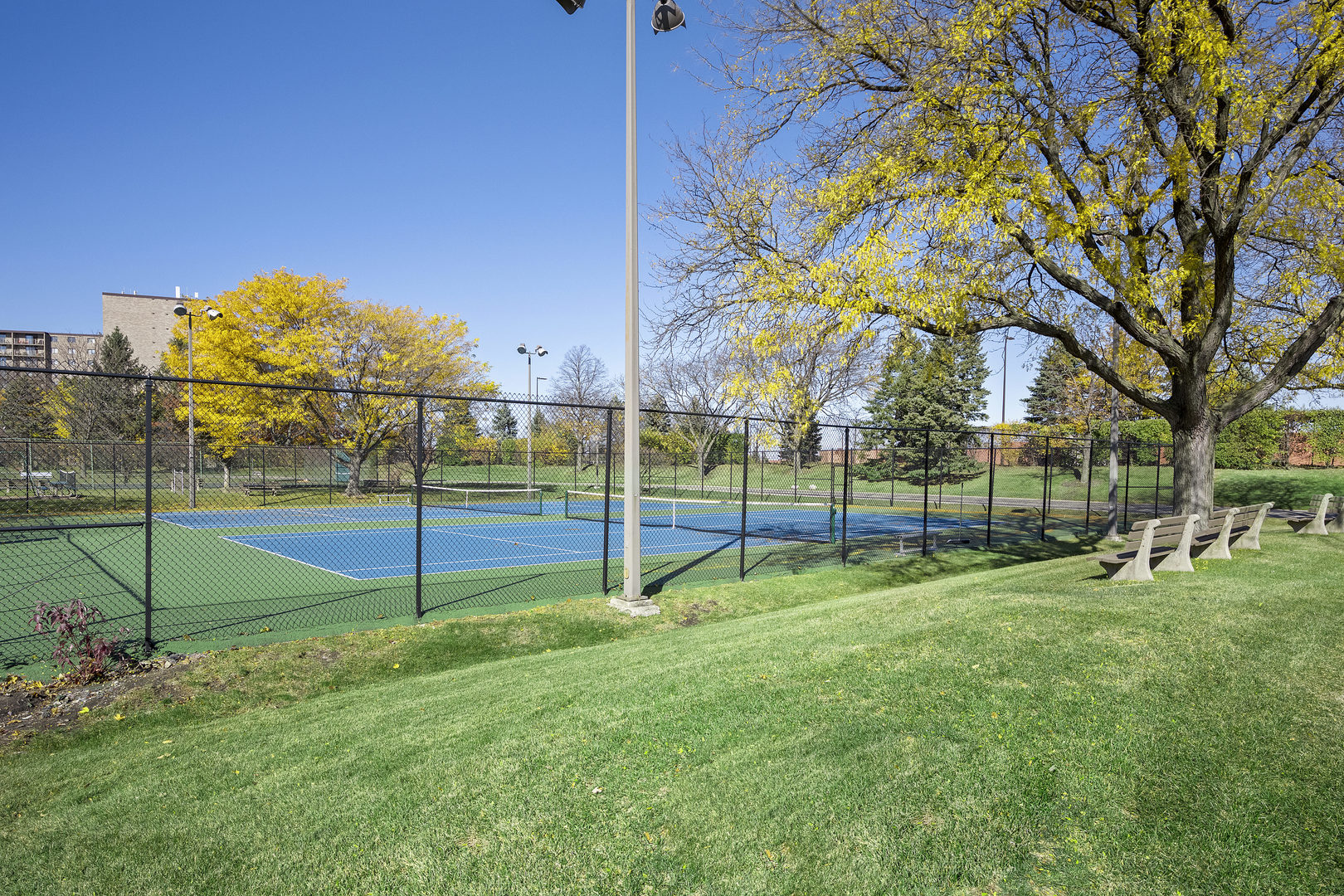 201 Lake Hinsdale Drive Unit: 404