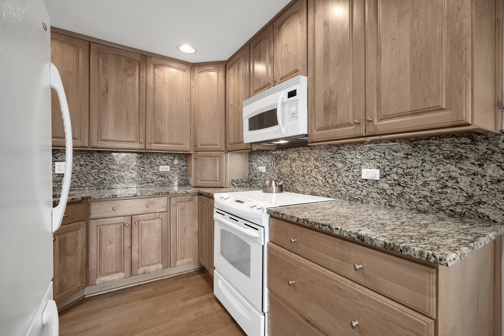 201 Lake Hinsdale Drive Unit: 404