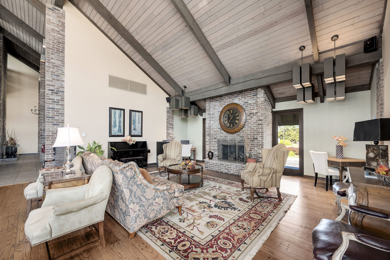 201 Lake Hinsdale Drive Unit: 404