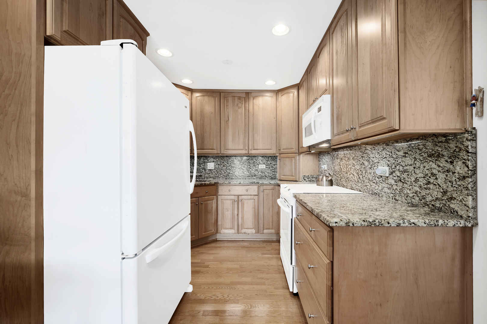 201 Lake Hinsdale Drive Unit: 404