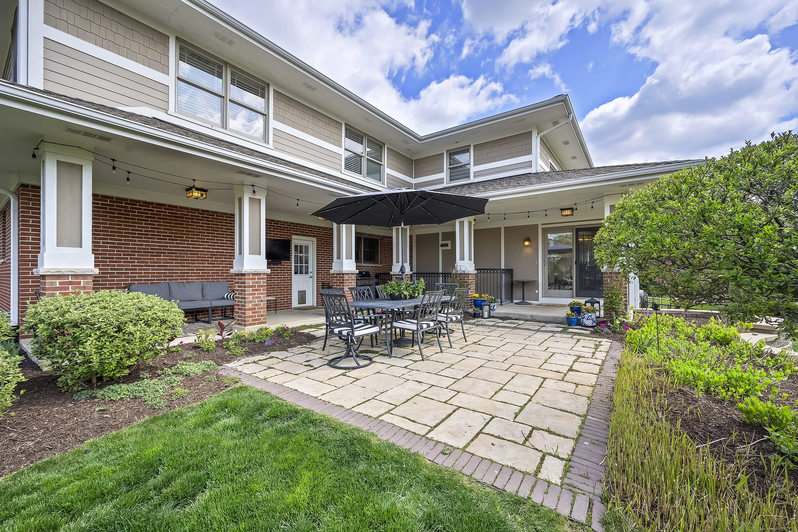 2029 Prairie Avenue