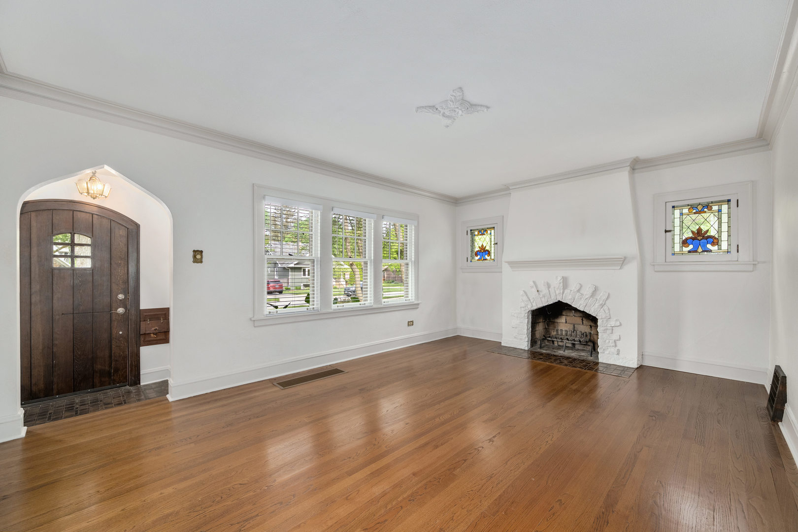 4731 Elm Street