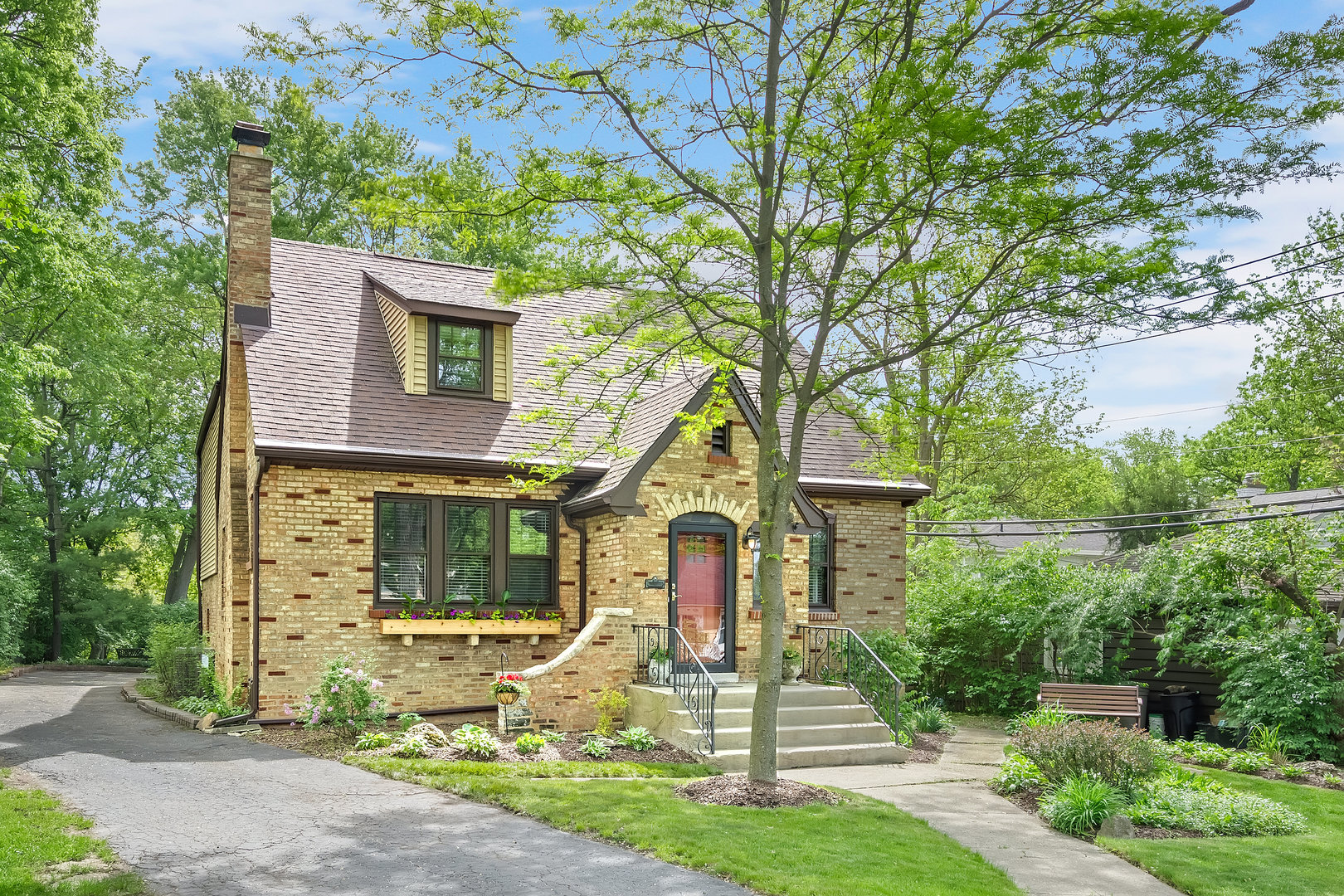 4731 Elm Street