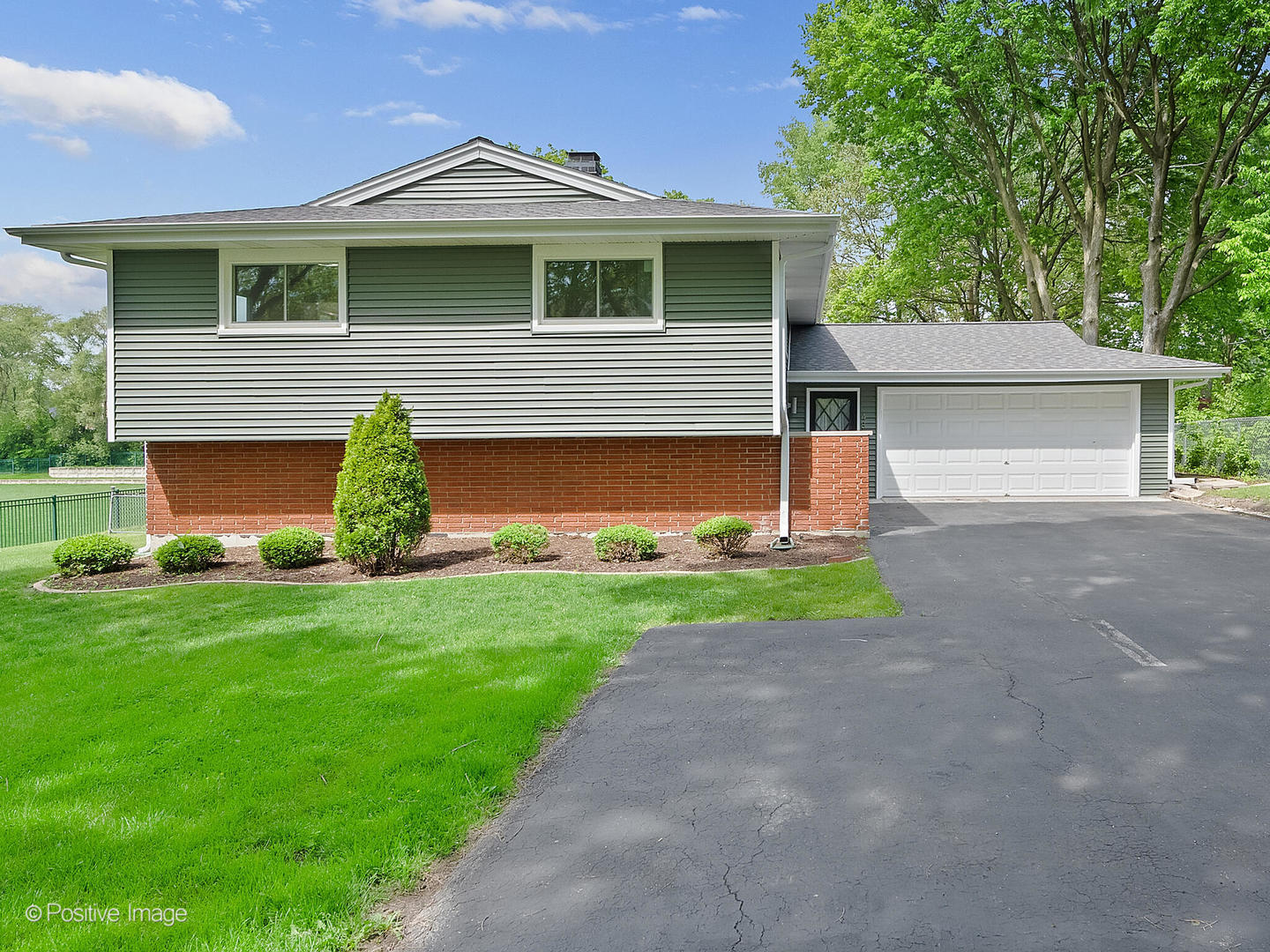 4816 Elm Street