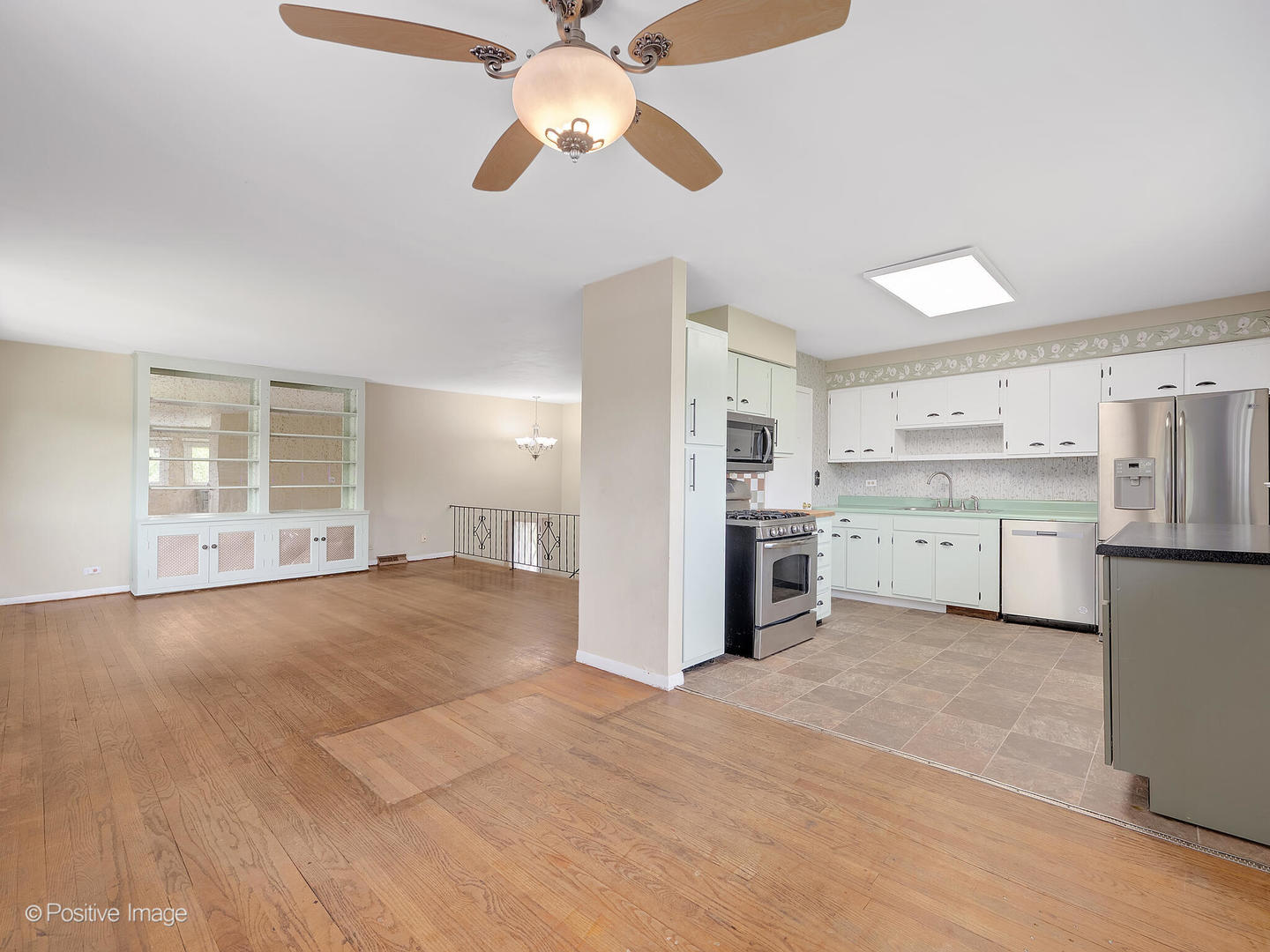 4816 Elm Street