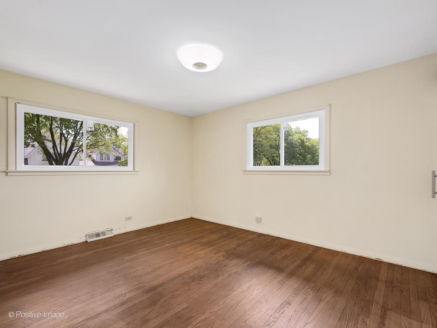 4816 Elm Street