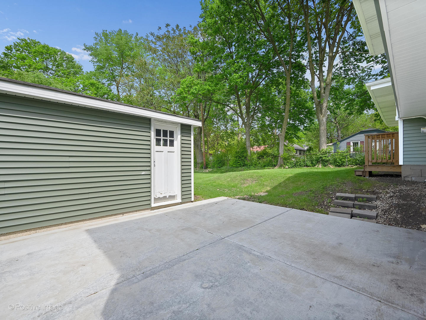 4816 Elm Street
