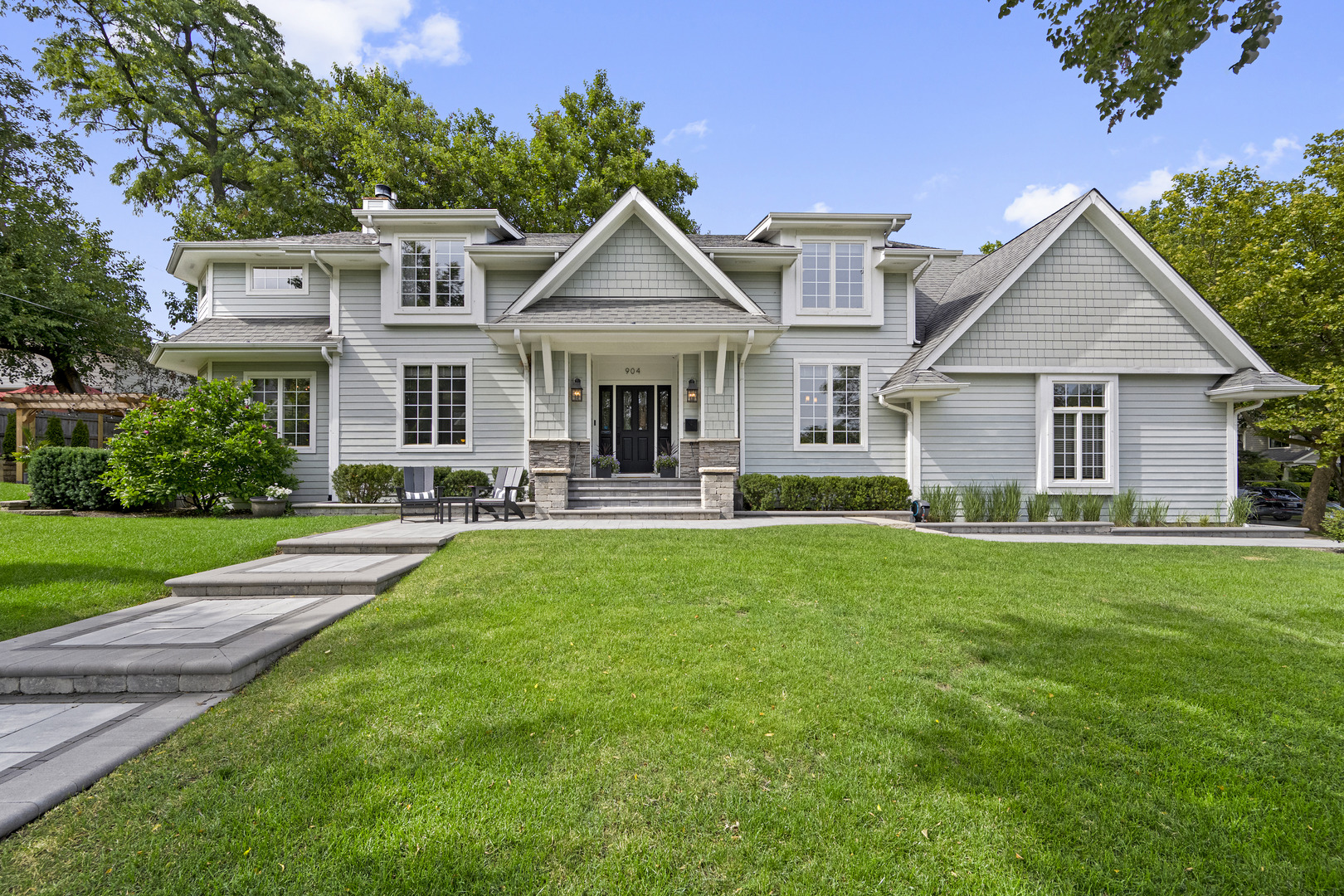 904 Lincoln Street