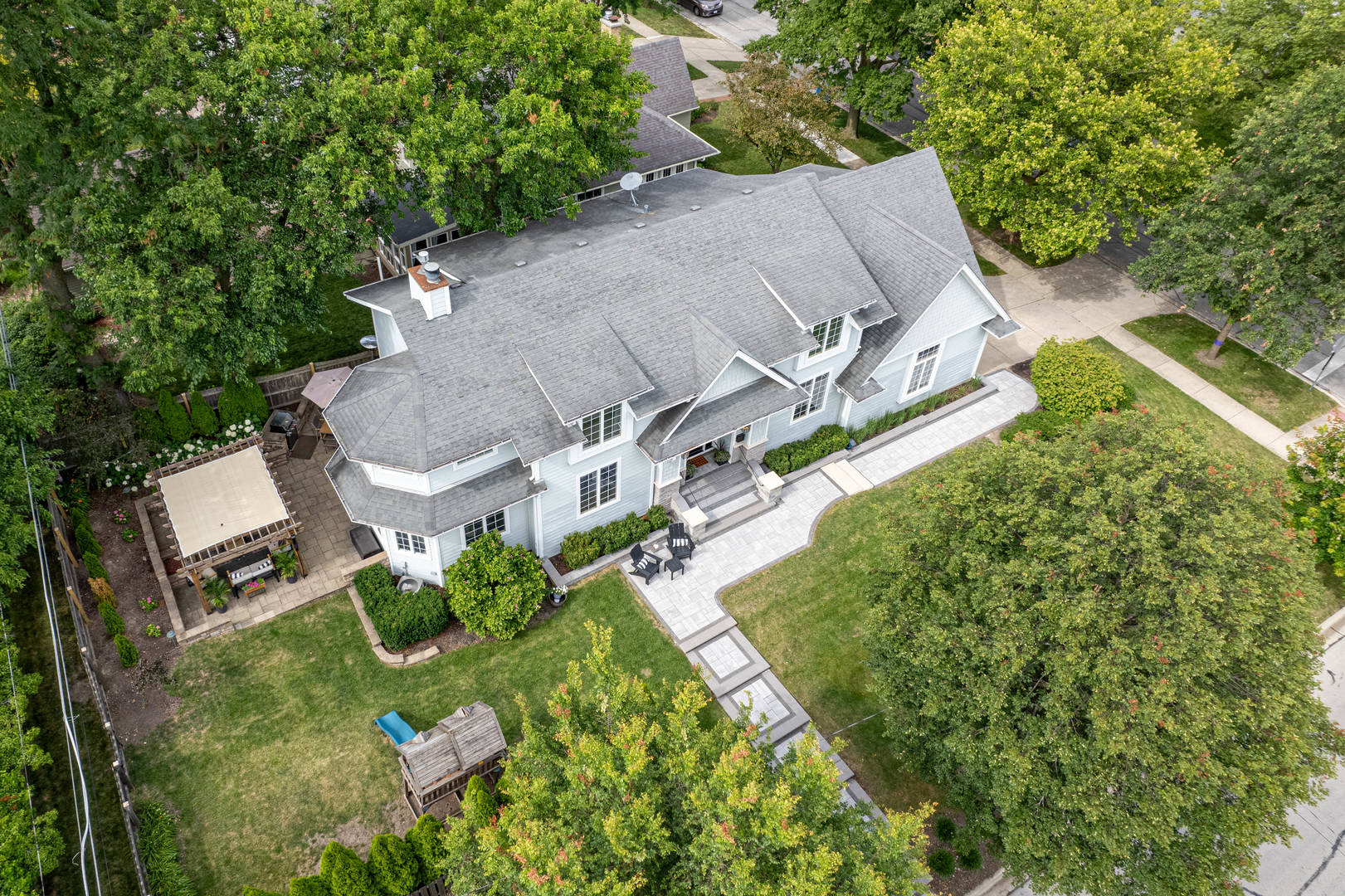904 Lincoln Street