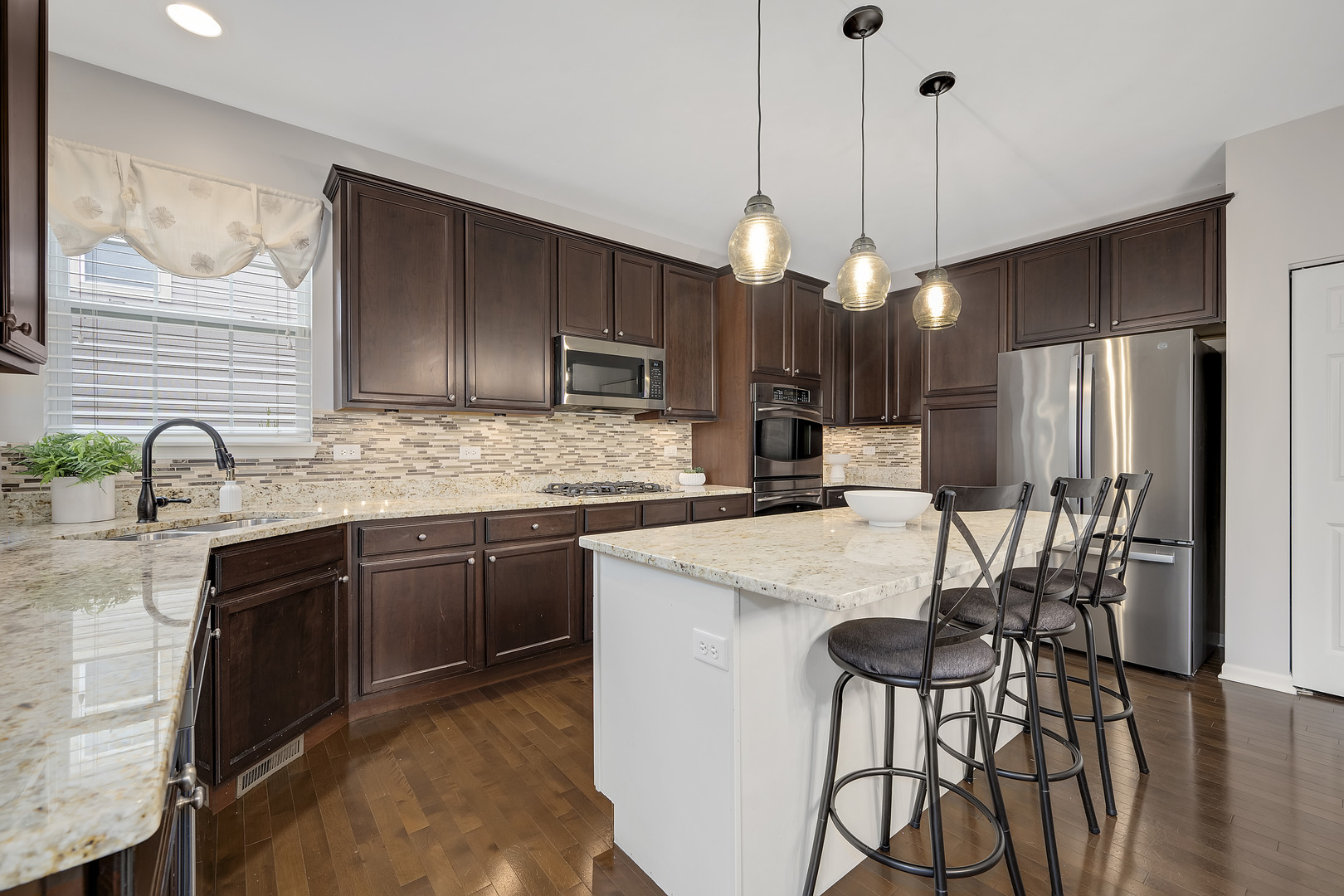 6624 Walnut Grove Court