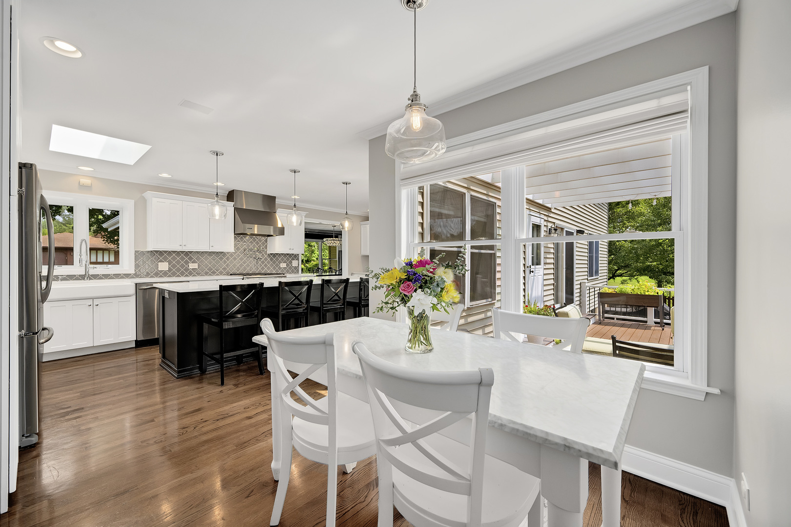 131 W Chicago Avenue