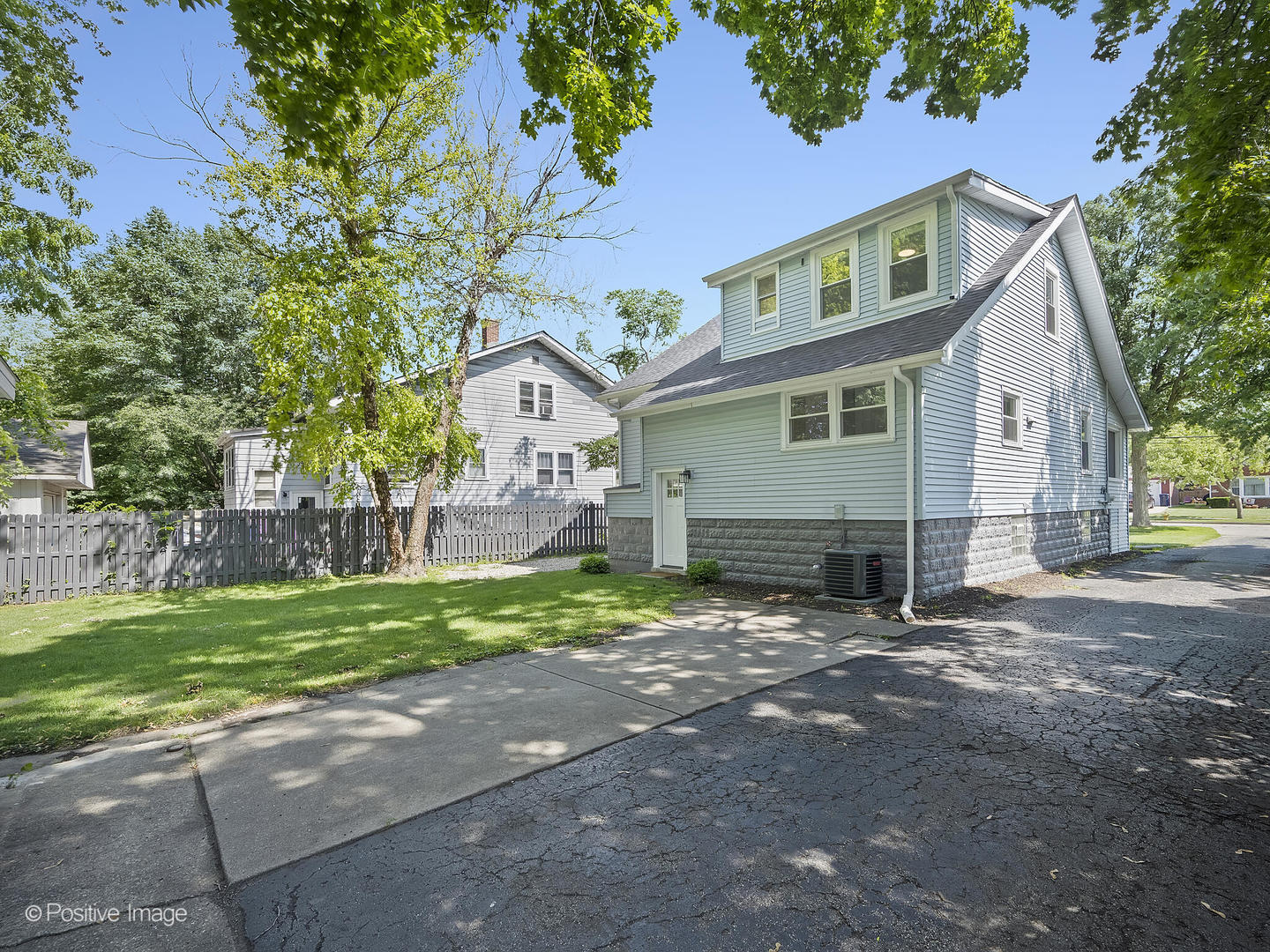 140 W Grove Street