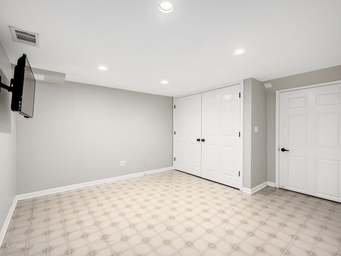 635 Prairie Avenue
