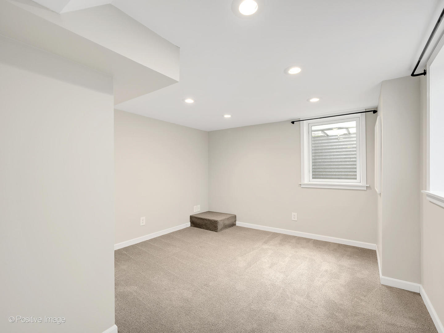 635 Prairie Avenue