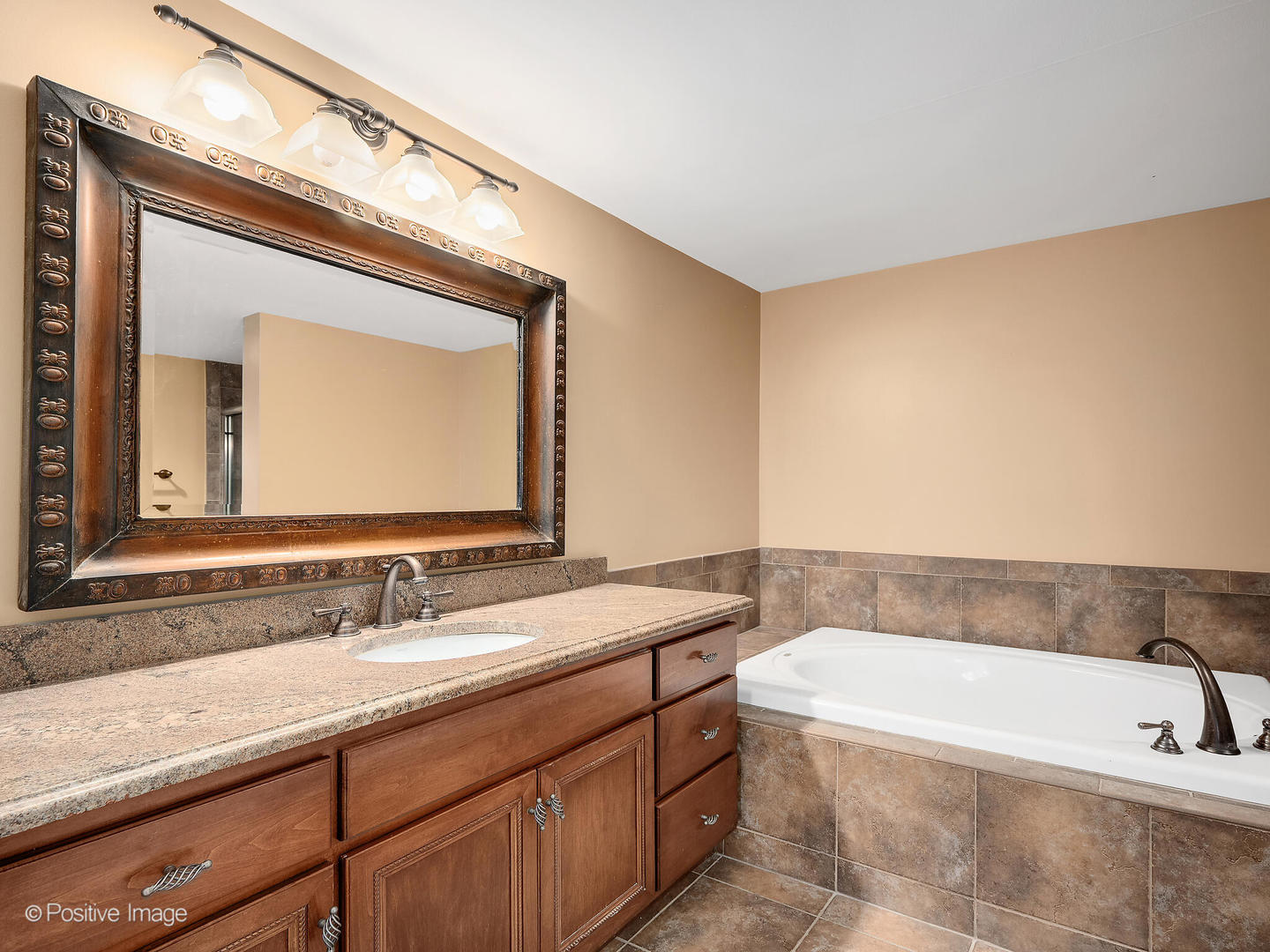 6655 S Cass Avenue Unit: 3D