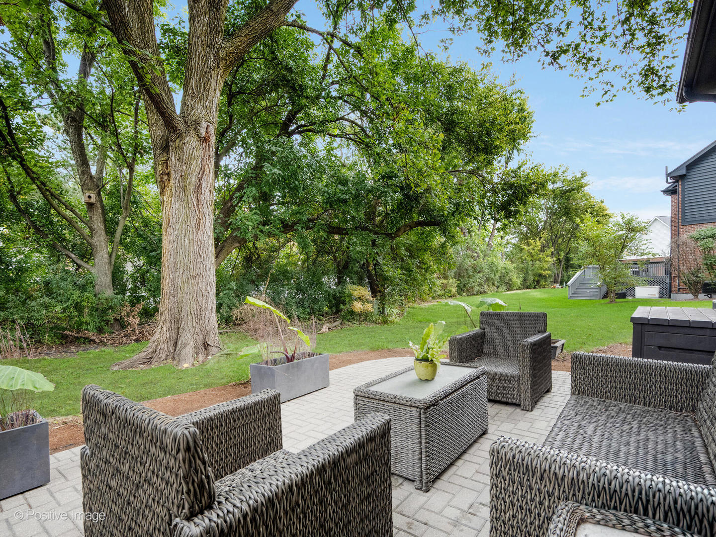 1906 Sweetbriar Lane