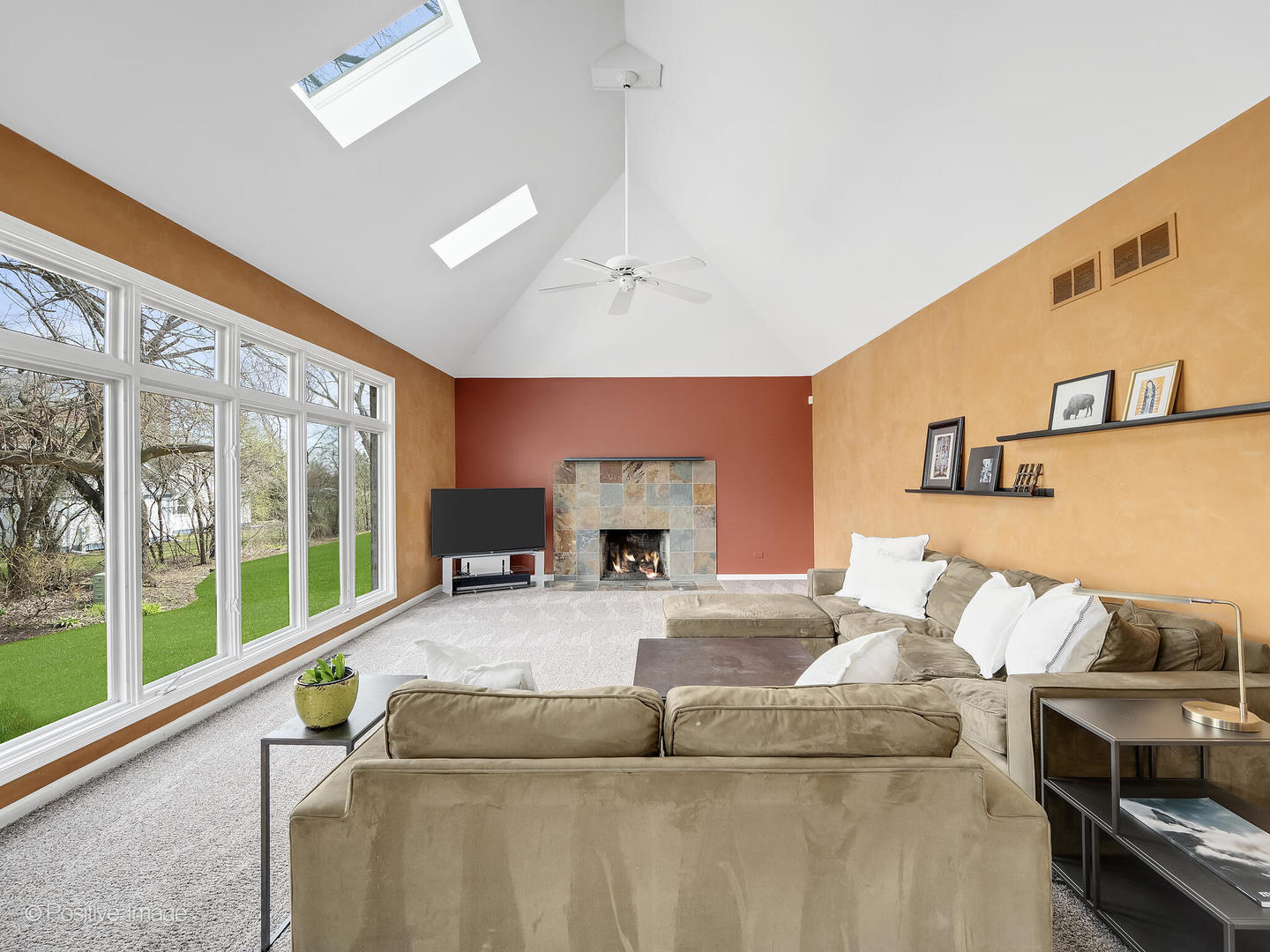 1906 Sweetbriar Lane