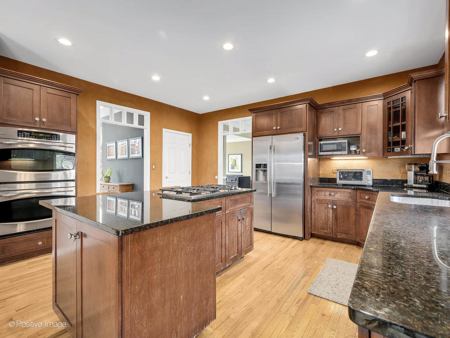 1906 Sweetbriar Lane