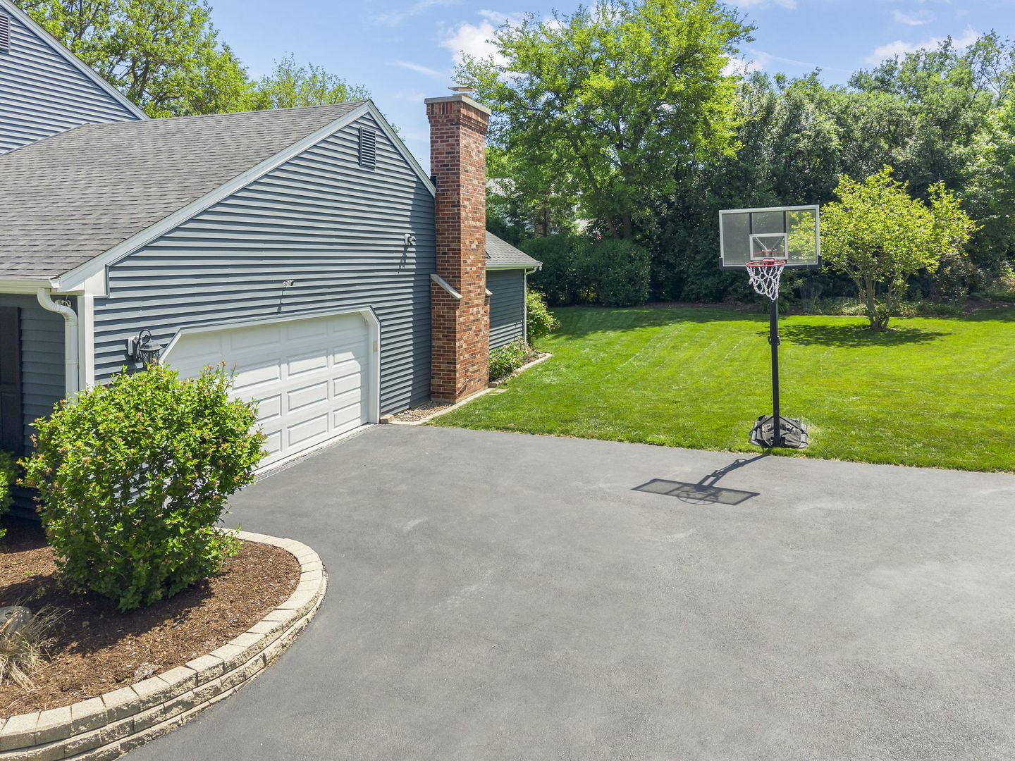 1525 Almond Court