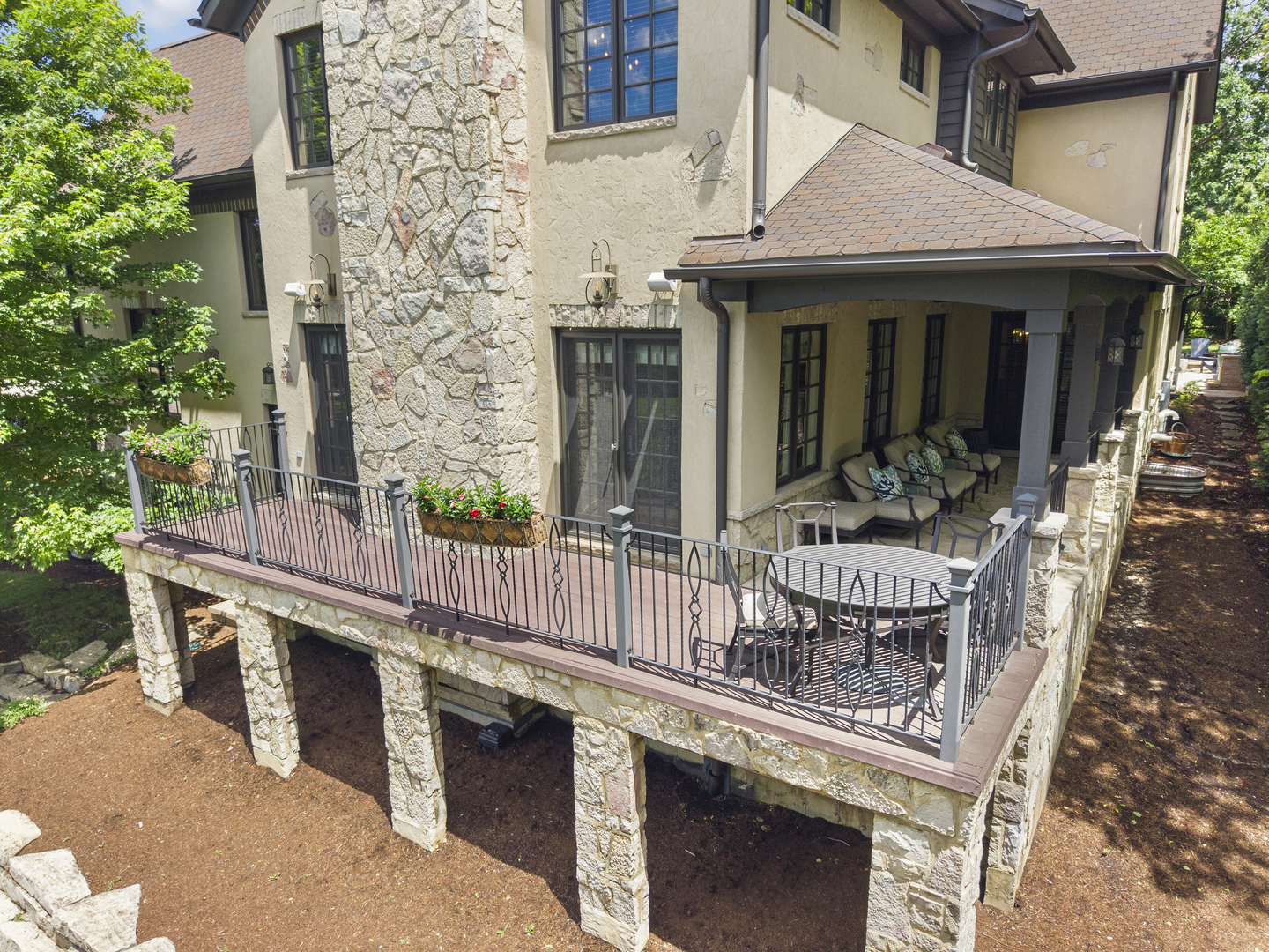 1757 Banchory Court