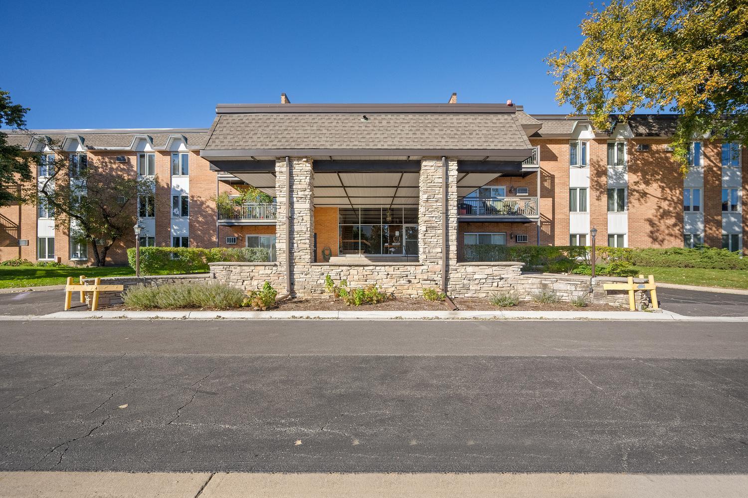 4248 Saratoga Avenue Unit 207 Downers Grove Il Us 60515 Mrd12791075