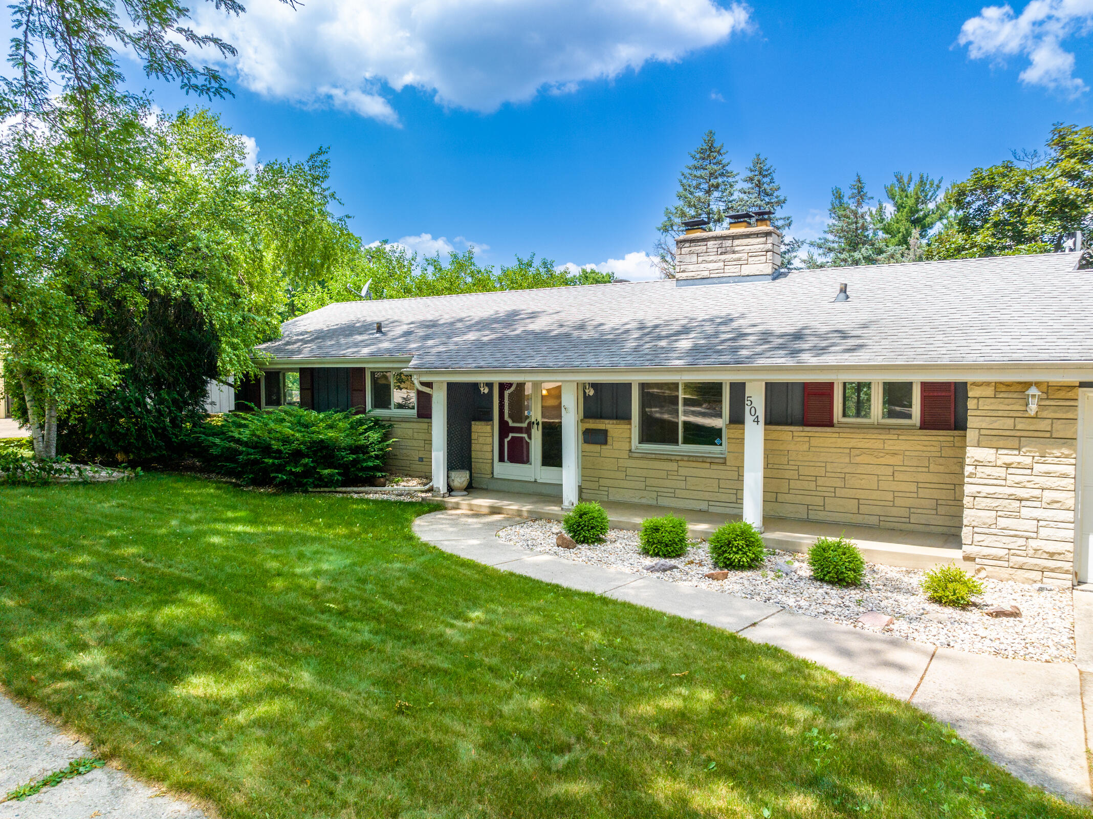 504 Westminster Dr