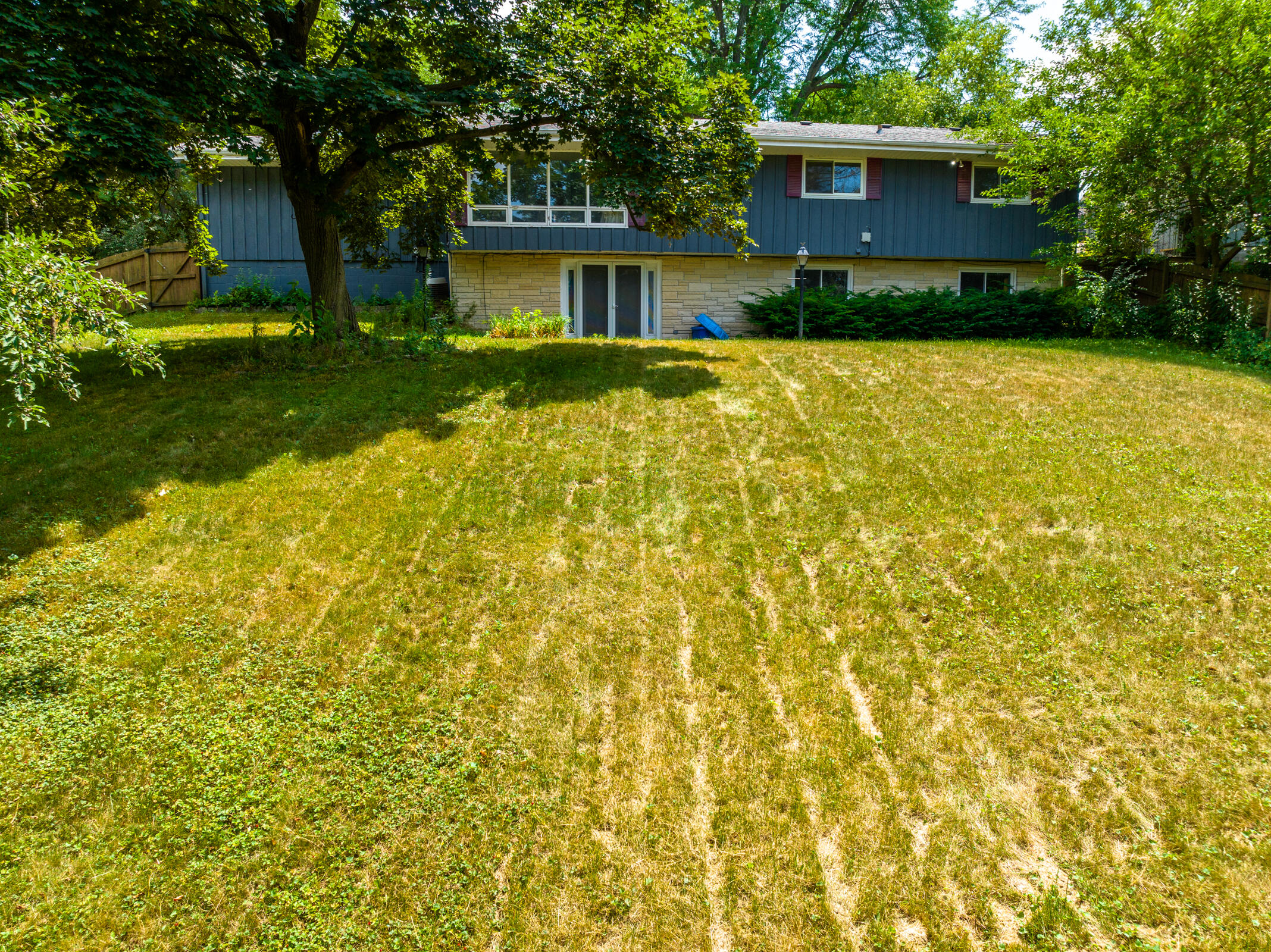 504 Westminster Dr