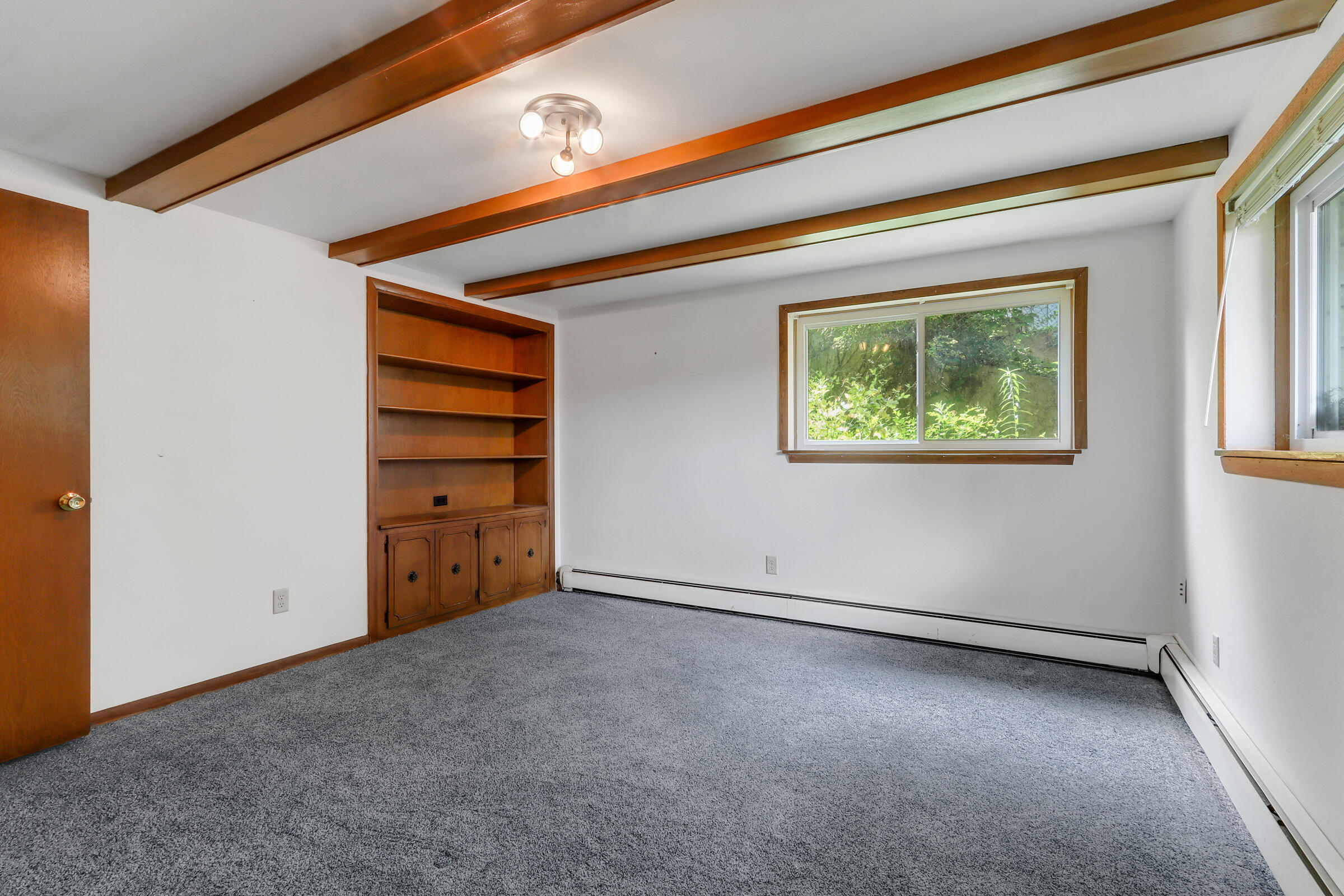 504 Westminster Dr